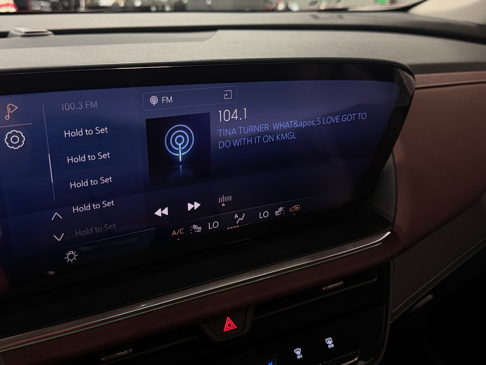 Thumbnail: 2025 Buick Envision - 3
