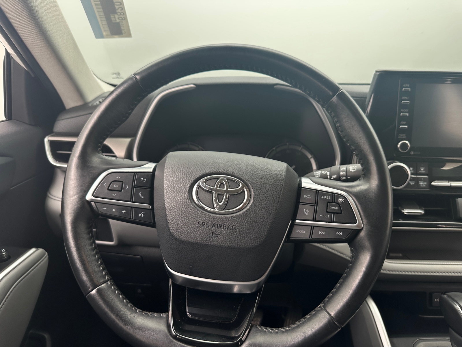 Thumbnail: 2020 Toyota Highlander - 4