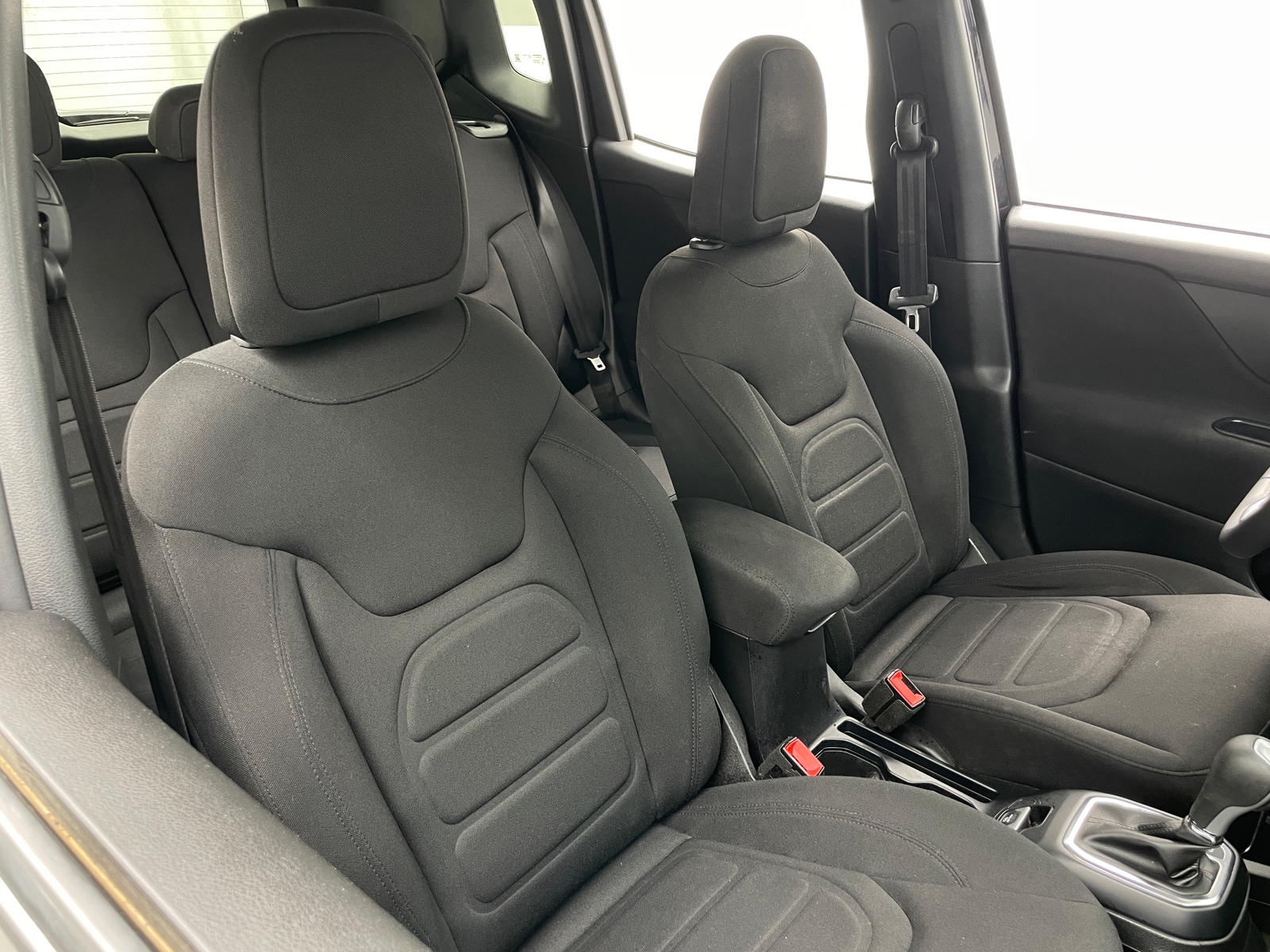 Thumbnail: 2018 Jeep Renegade - 2