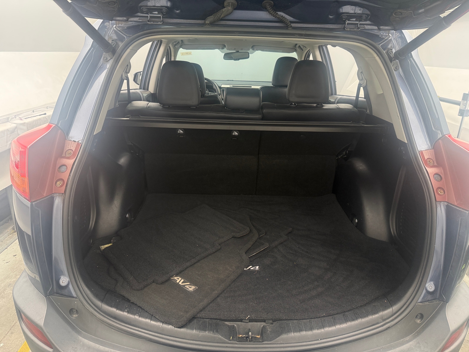 Thumbnail: 2013 Toyota RAV4 - 7
