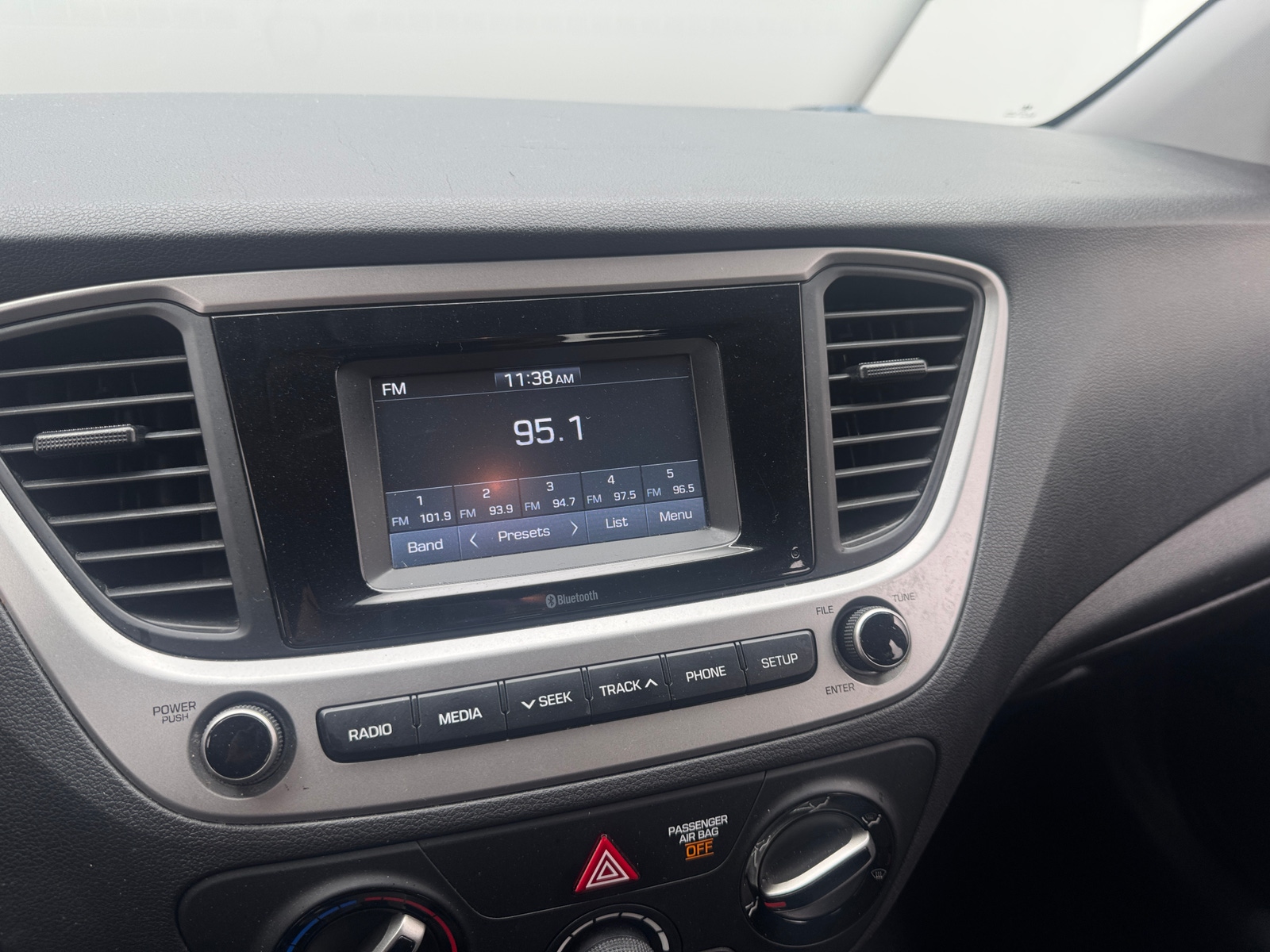 Thumbnail: 2021 Hyundai Accent - 4