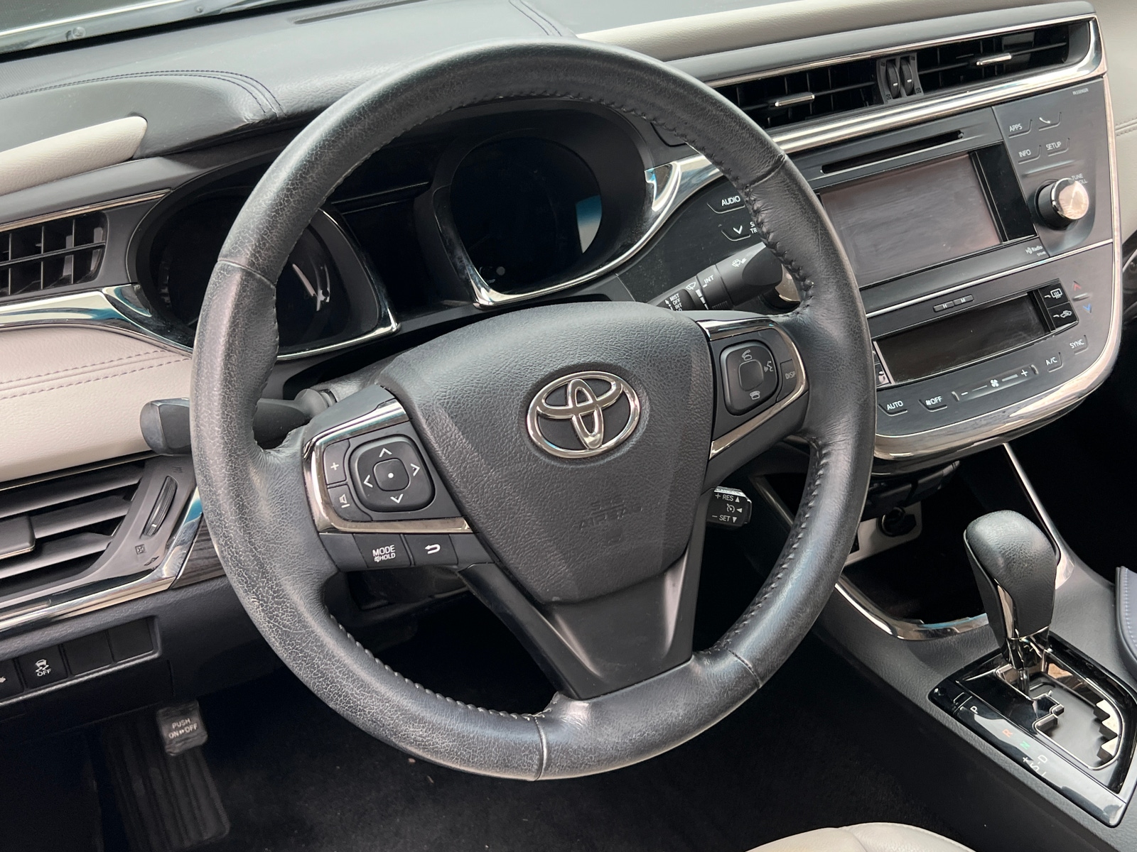Thumbnail: 2014 Toyota Avalon - 5