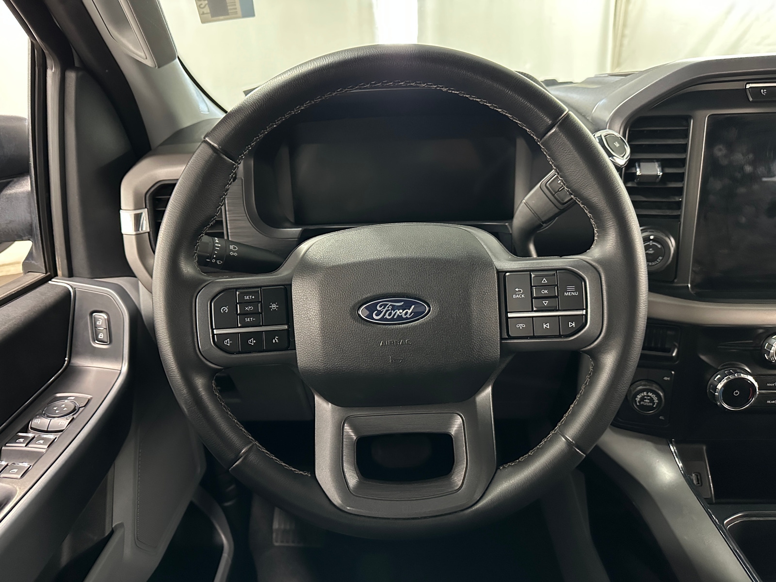 Thumbnail: 2024 Ford Econoline - 5
