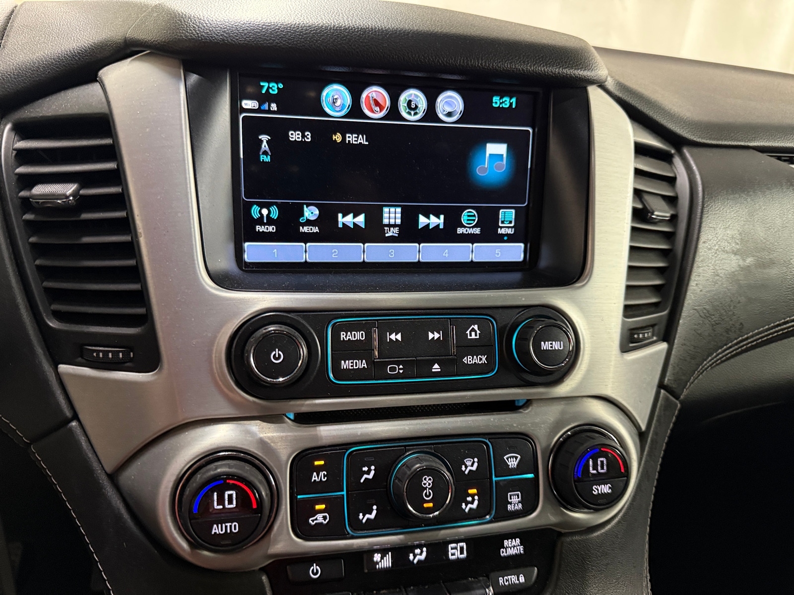 Thumbnail: 2017 GMC Yukon - 4