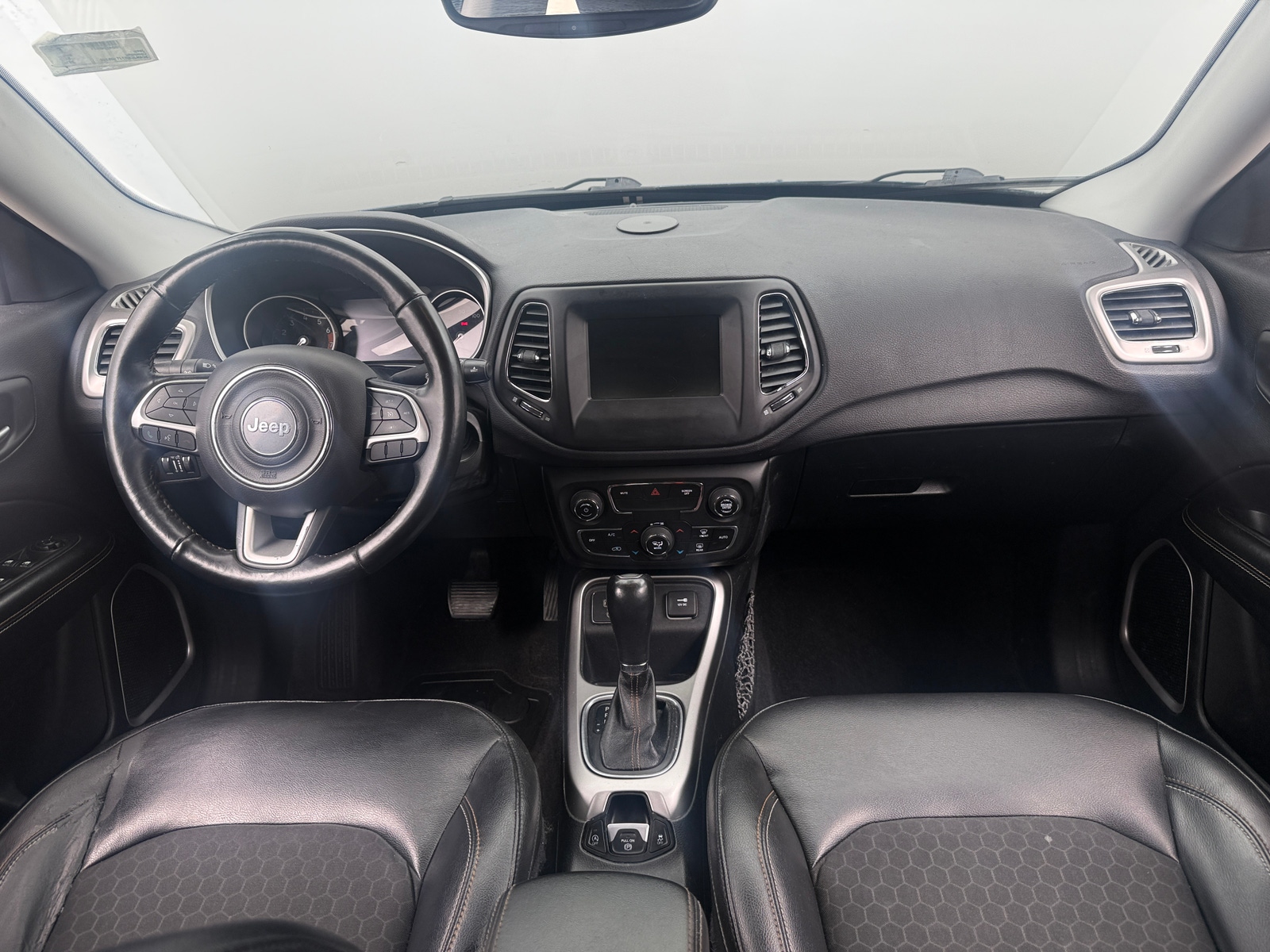 Thumbnail: 2018 Jeep Compass - 3