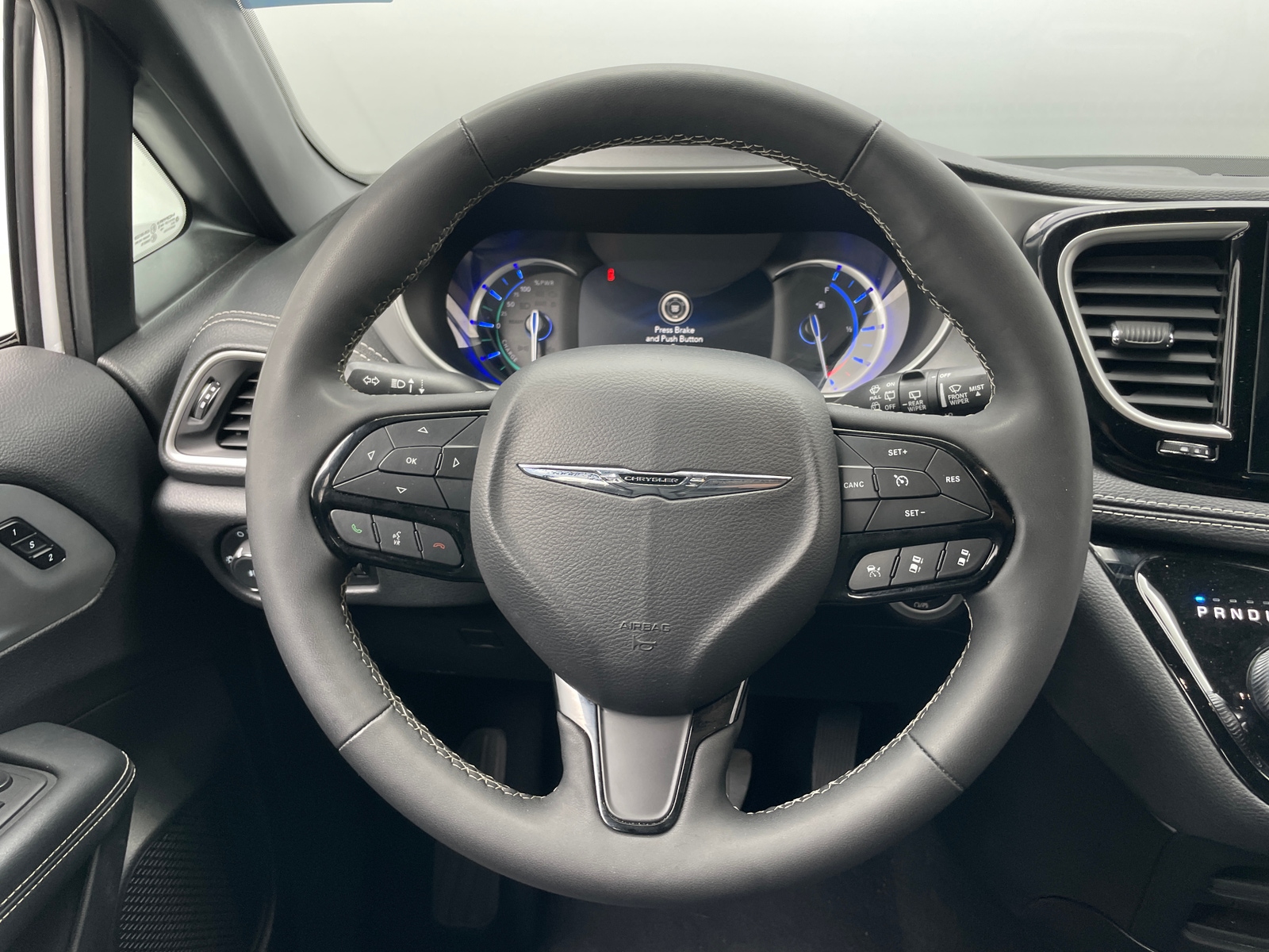 Thumbnail: 2024 Chrysler Pacifica - 4