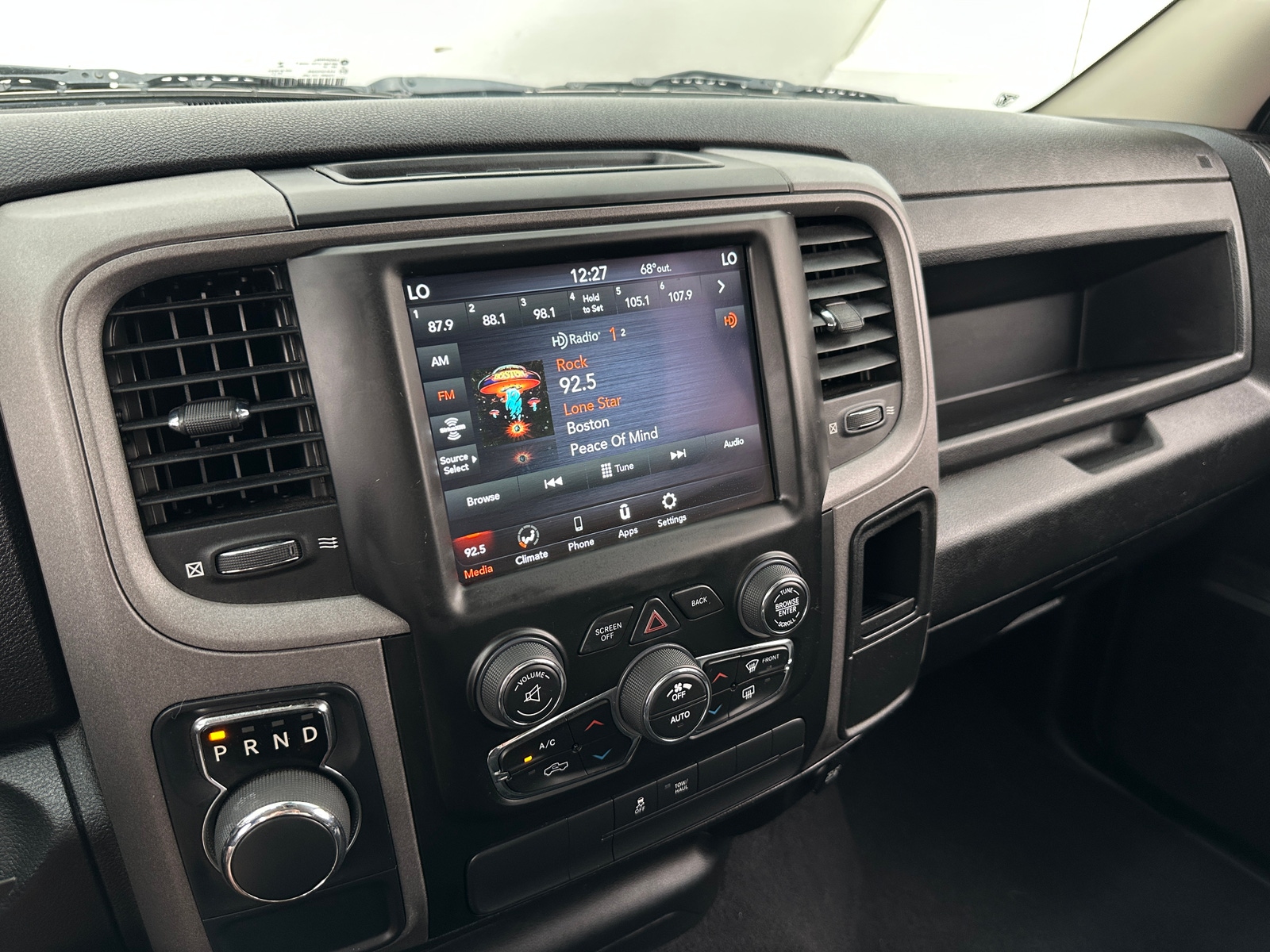 Thumbnail: 2021 RAM 1500 Classic - 4
