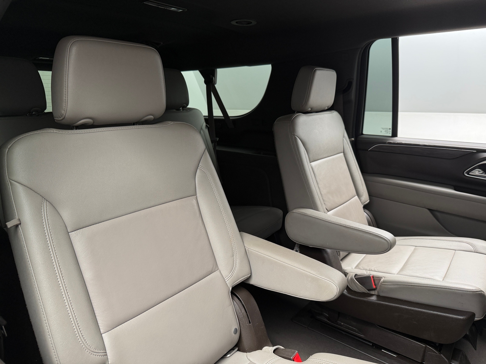Thumbnail: 2021 Chevrolet Suburban - 5
