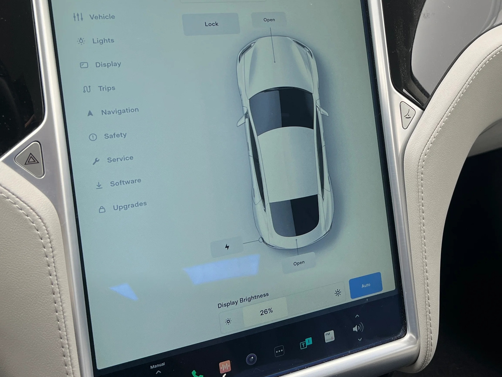 Thumbnail: 2015 Tesla Model S - 3