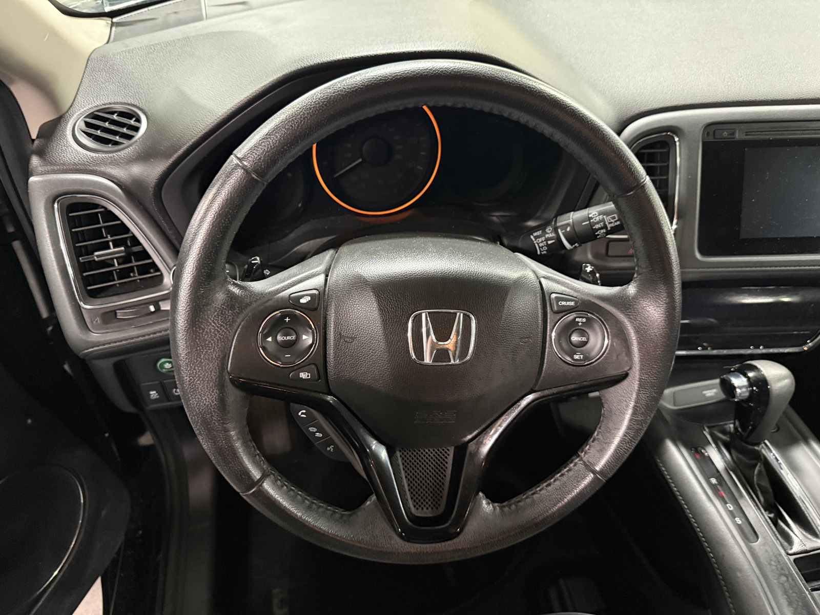 Thumbnail: 2016 Honda HR-V - 4