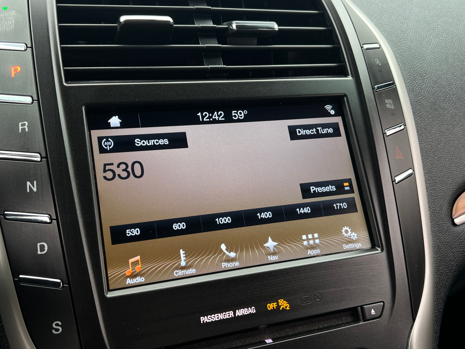 Thumbnail: 2017 Lincoln MKC - 3