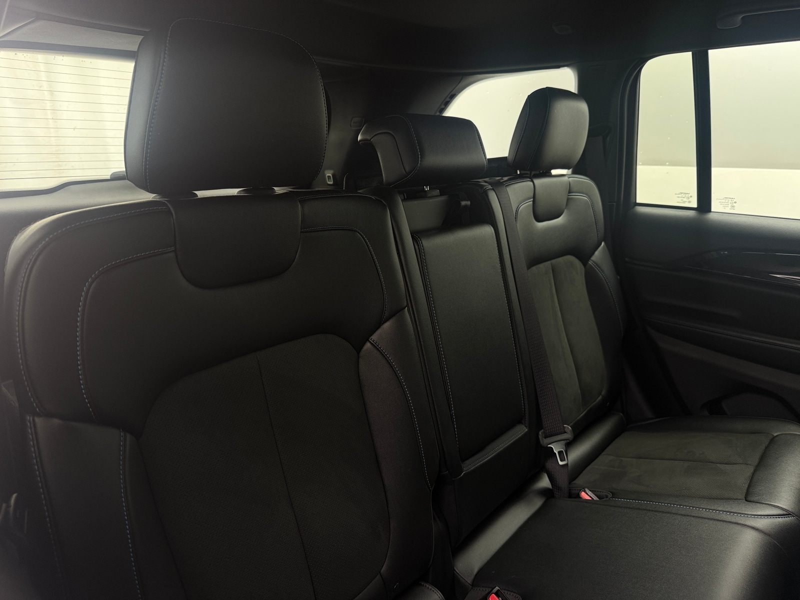 Thumbnail: 2022 Jeep Grand Cherokee - 5