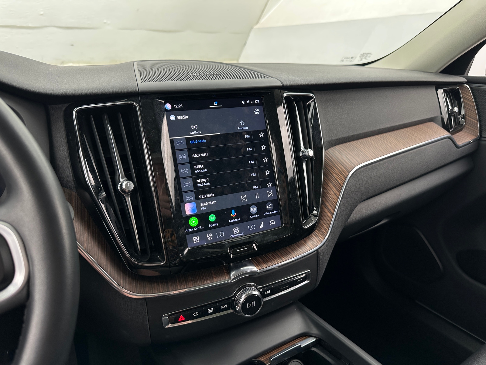 Thumbnail: 2022 Volvo XC60 - 4