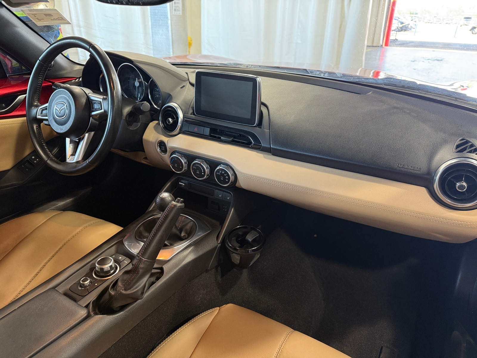 Thumbnail: 2017 Mazda MX-5 Miata - 2