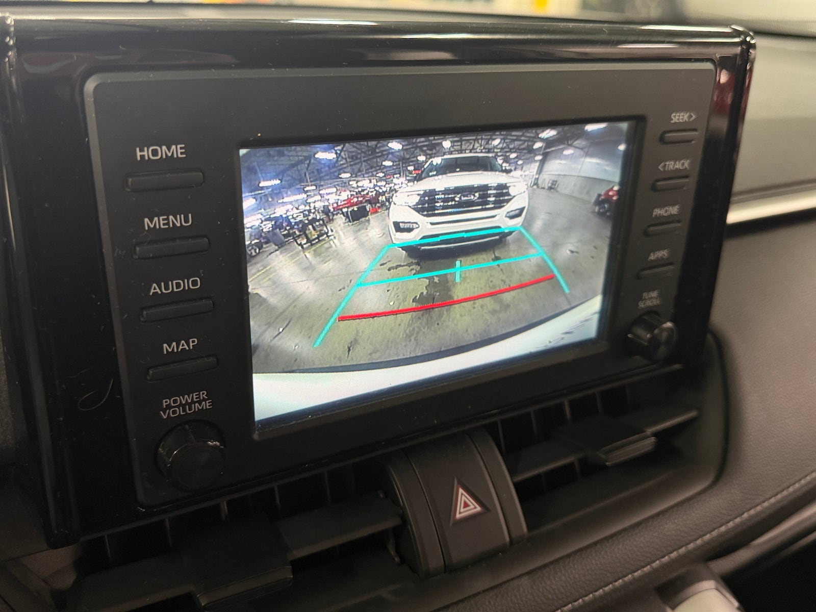 Thumbnail: 2019 Toyota RAV4 - 4