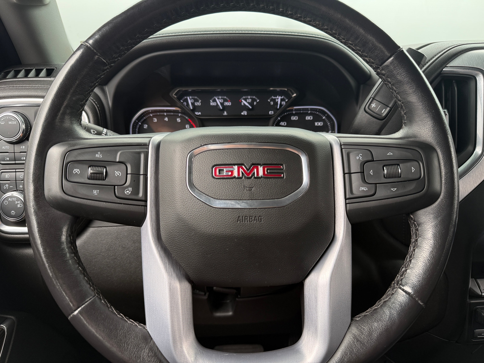 Thumbnail: 2022 GMC Sierra 2500 - 5