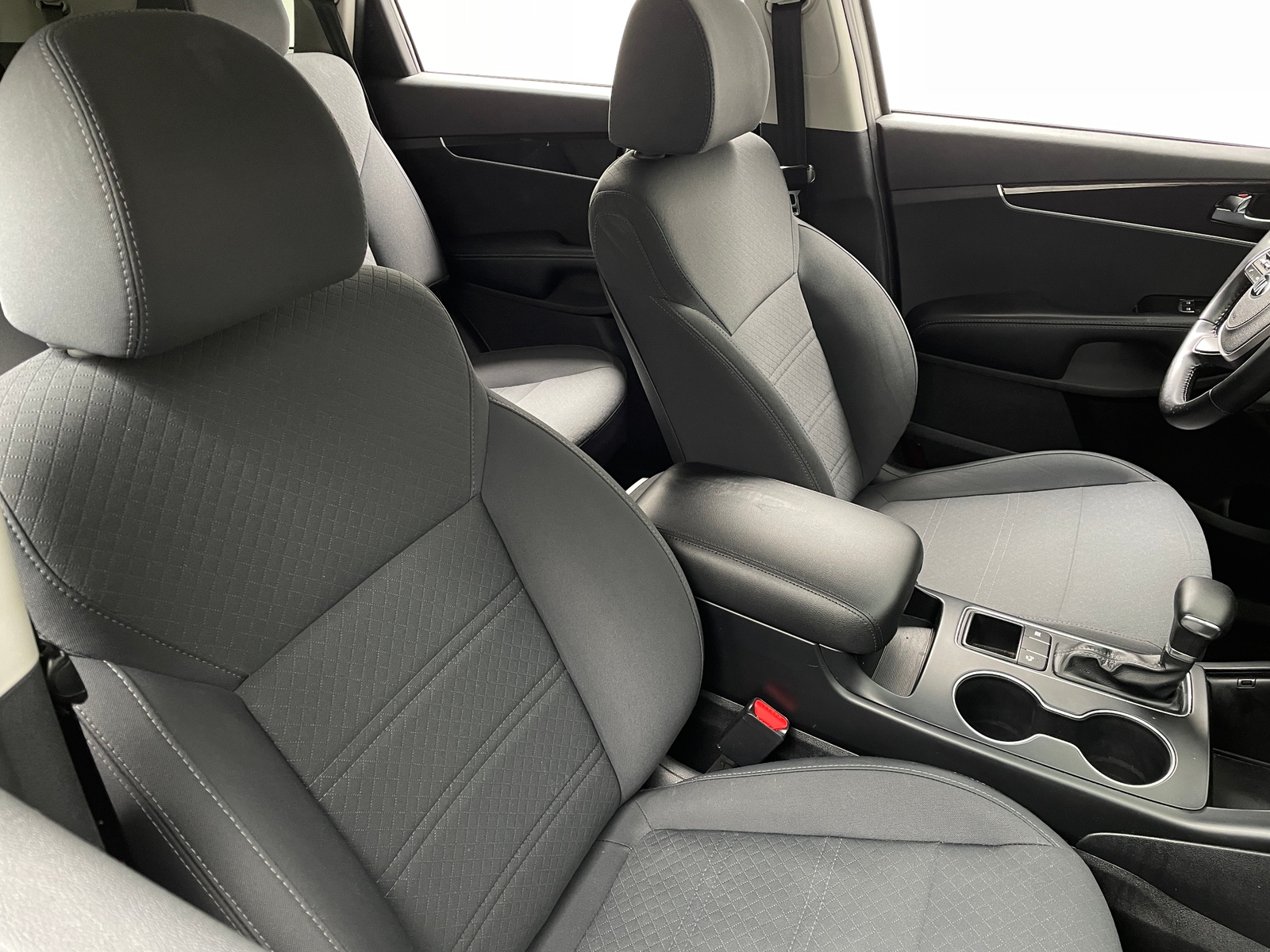Thumbnail: 2019 Kia Sorento - 2
