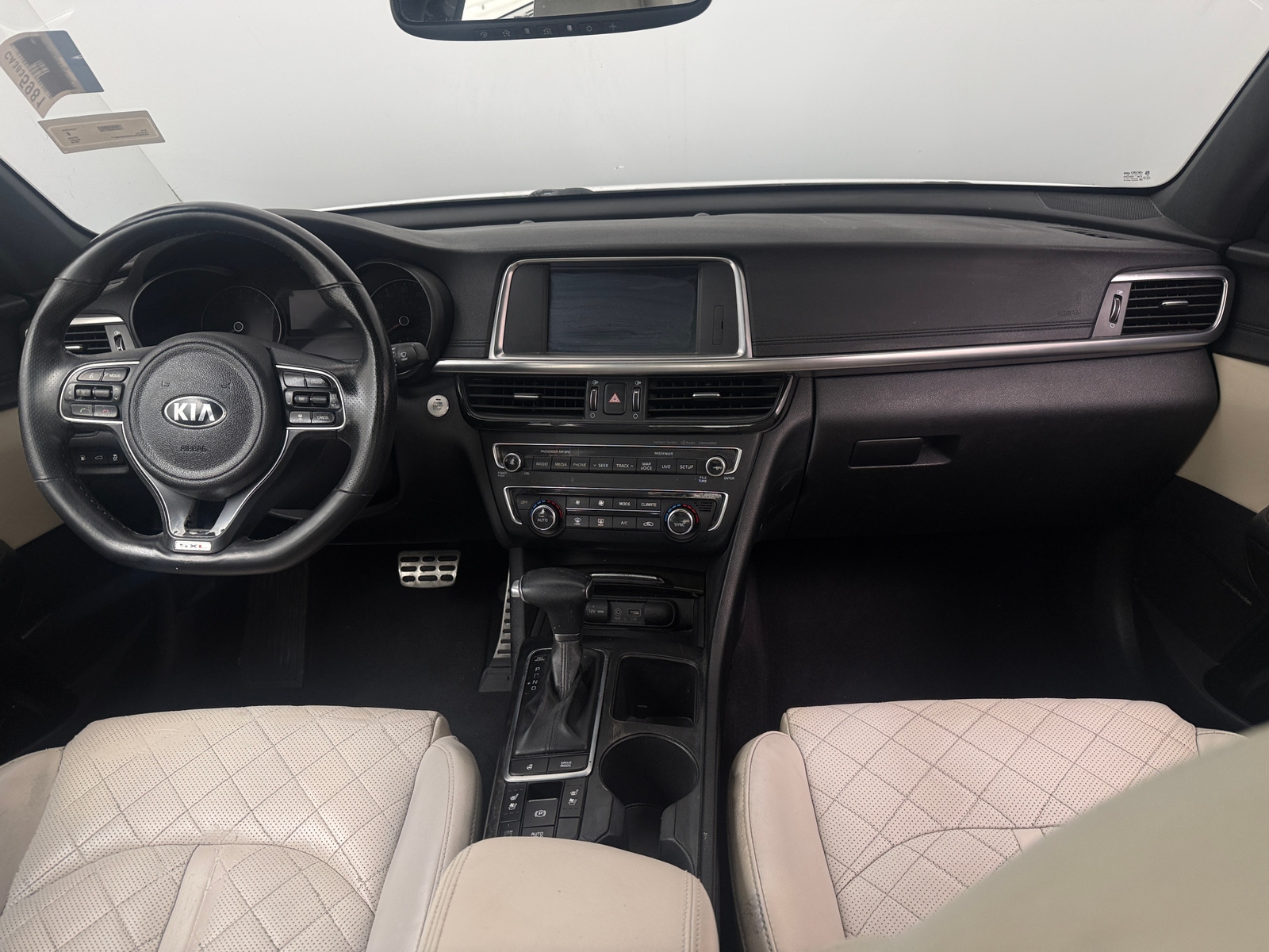 Thumbnail: 2016 Kia Optima - 2