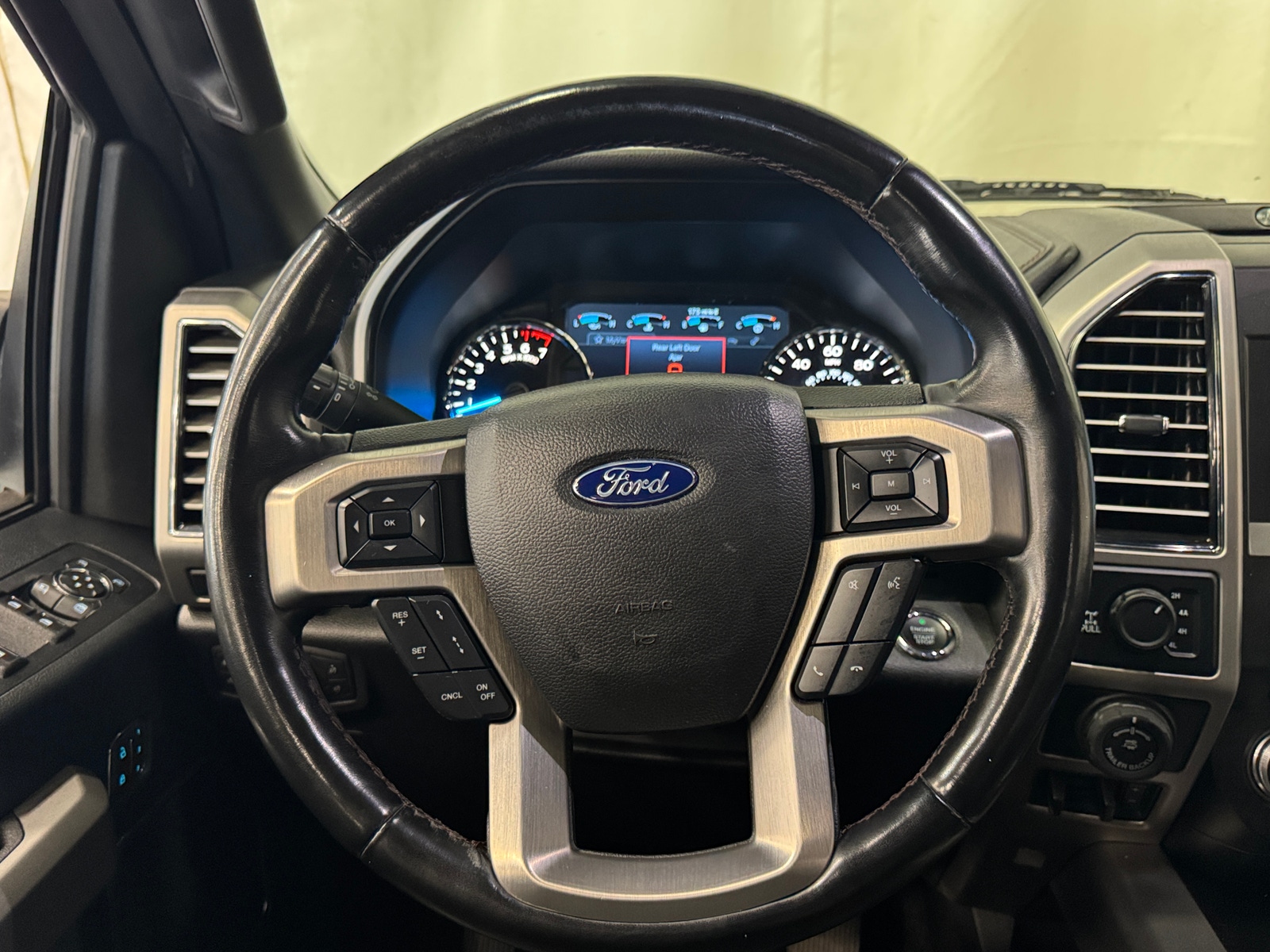Thumbnail: 2018 Ford Econoline - 4