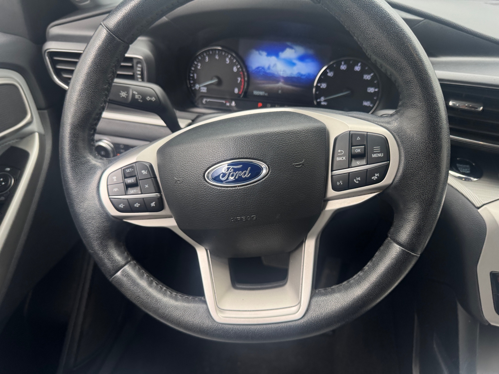 Thumbnail: 2021 Ford Explorer - 4