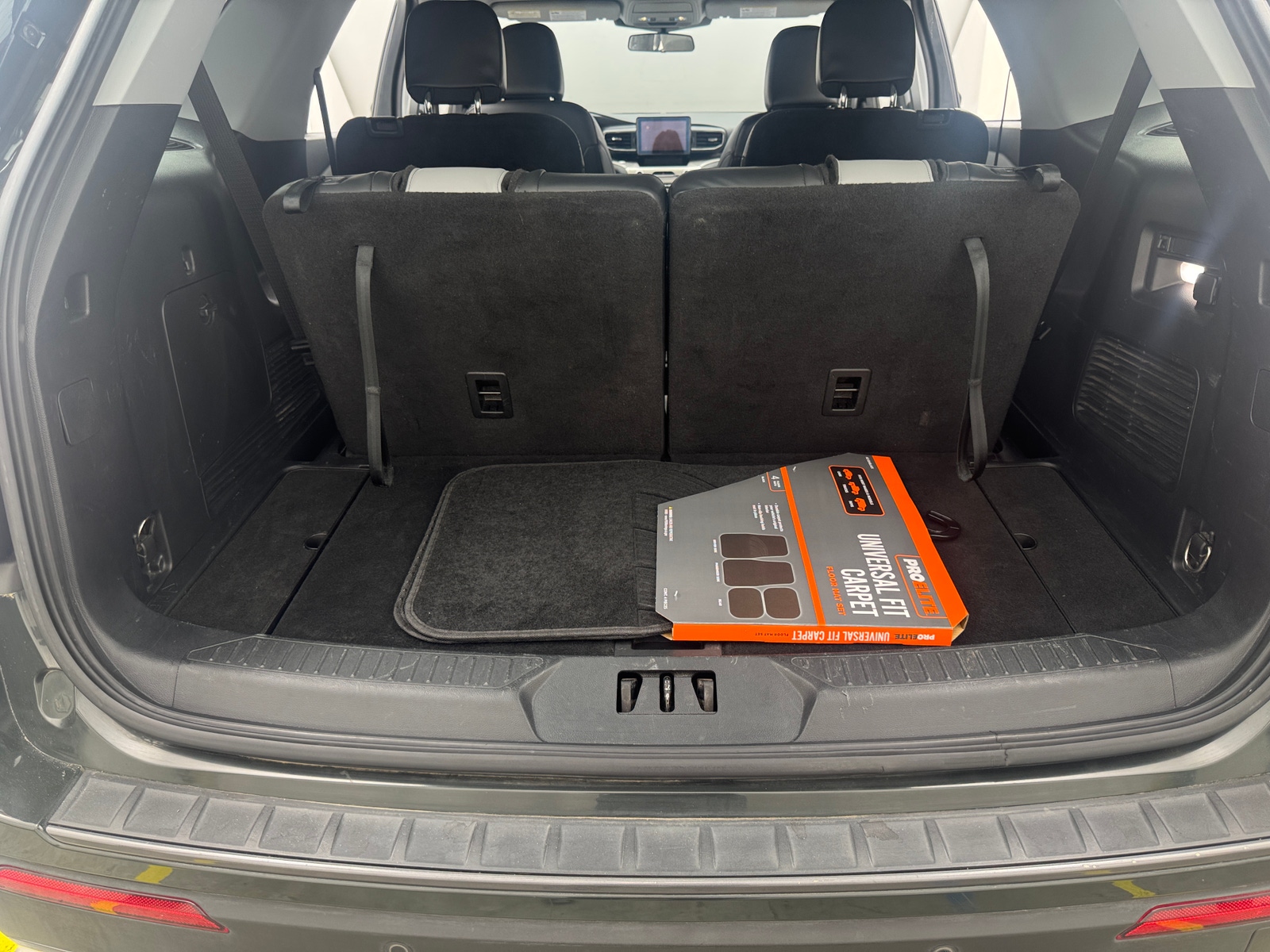 Thumbnail: 2021 Ford Explorer - 6