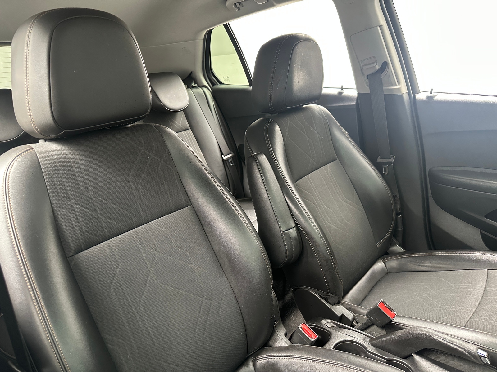 Thumbnail: 2021 Chevrolet Trax - 2