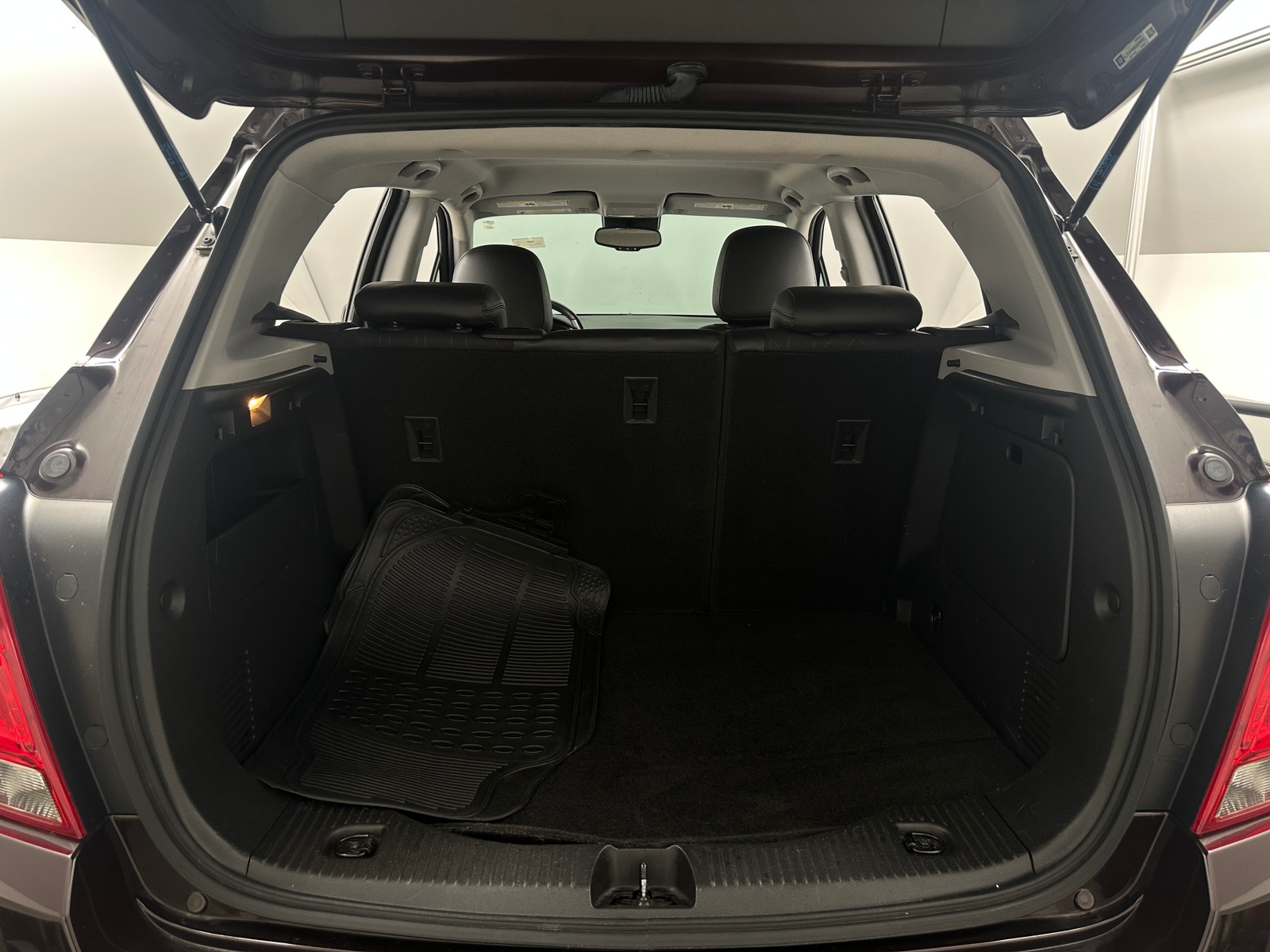 Thumbnail: 2021 Chevrolet Trax - 7