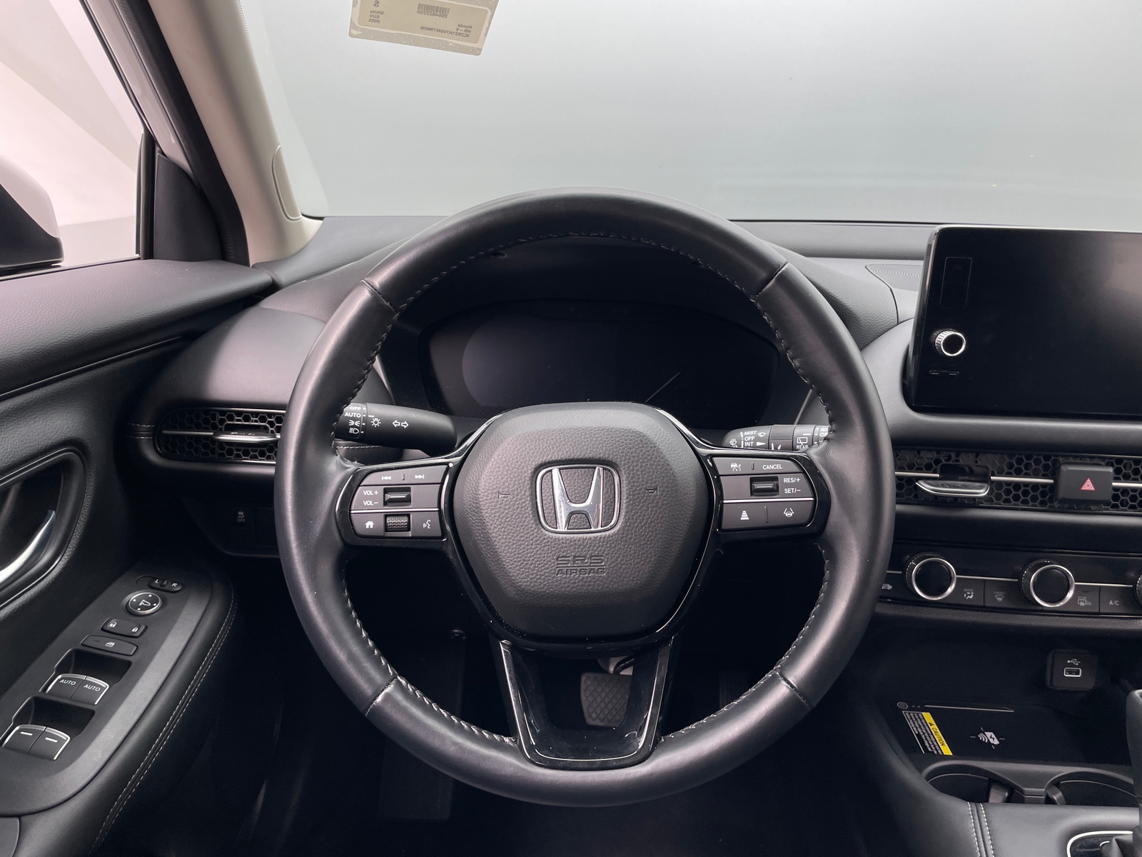 Thumbnail: 2025 Honda HR-V - 4