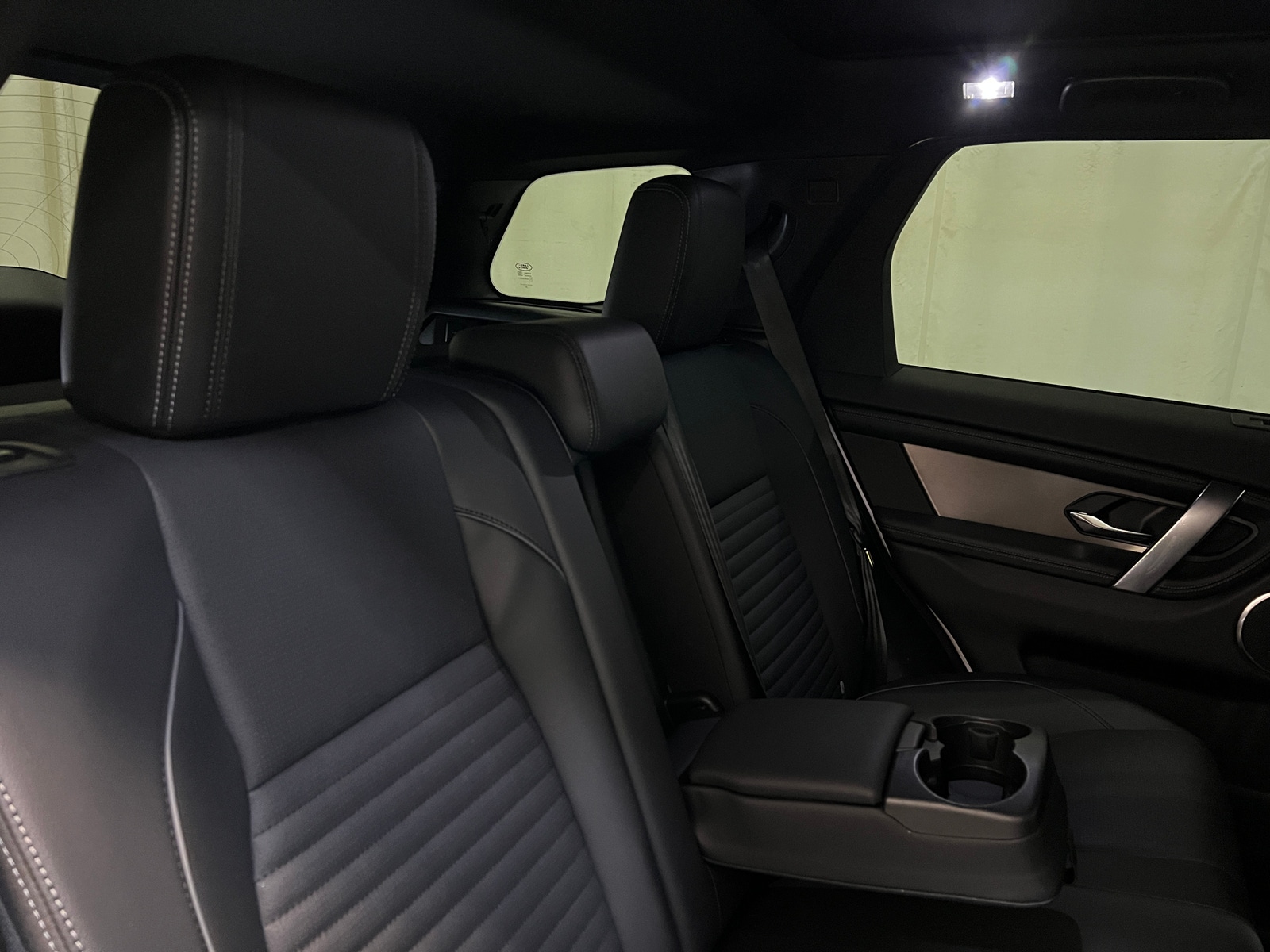 Thumbnail: 2024 Land Rover Discovery Sport - 5