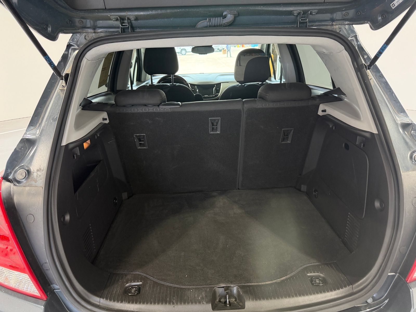 Thumbnail: 2021 Chevrolet Trax - 7