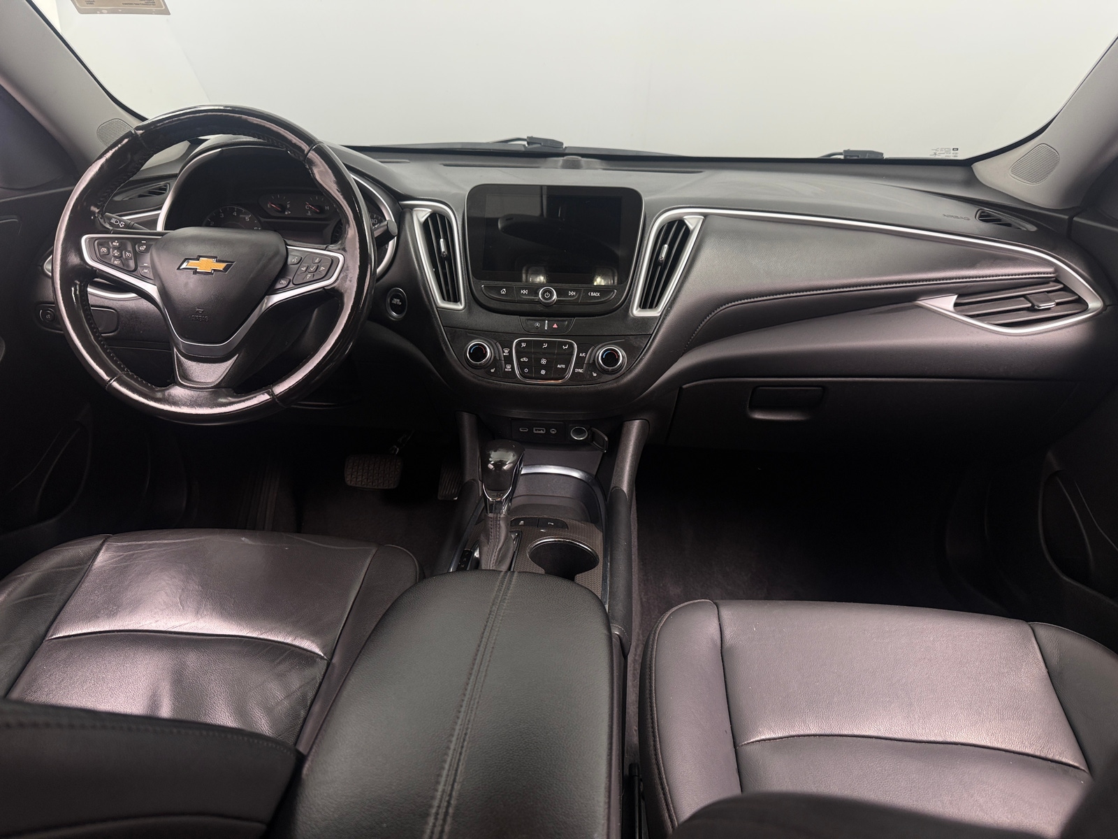 Thumbnail: 2022 Chevrolet Malibu - 2