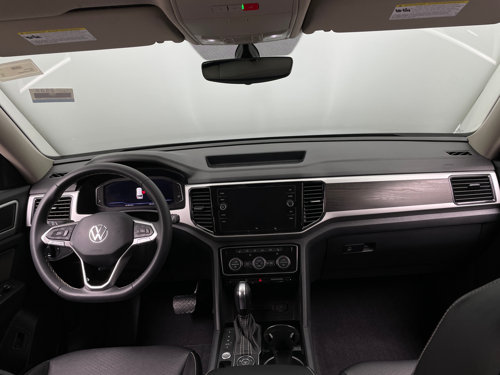 Thumbnail: 2023 Volkswagen Atlas - 2