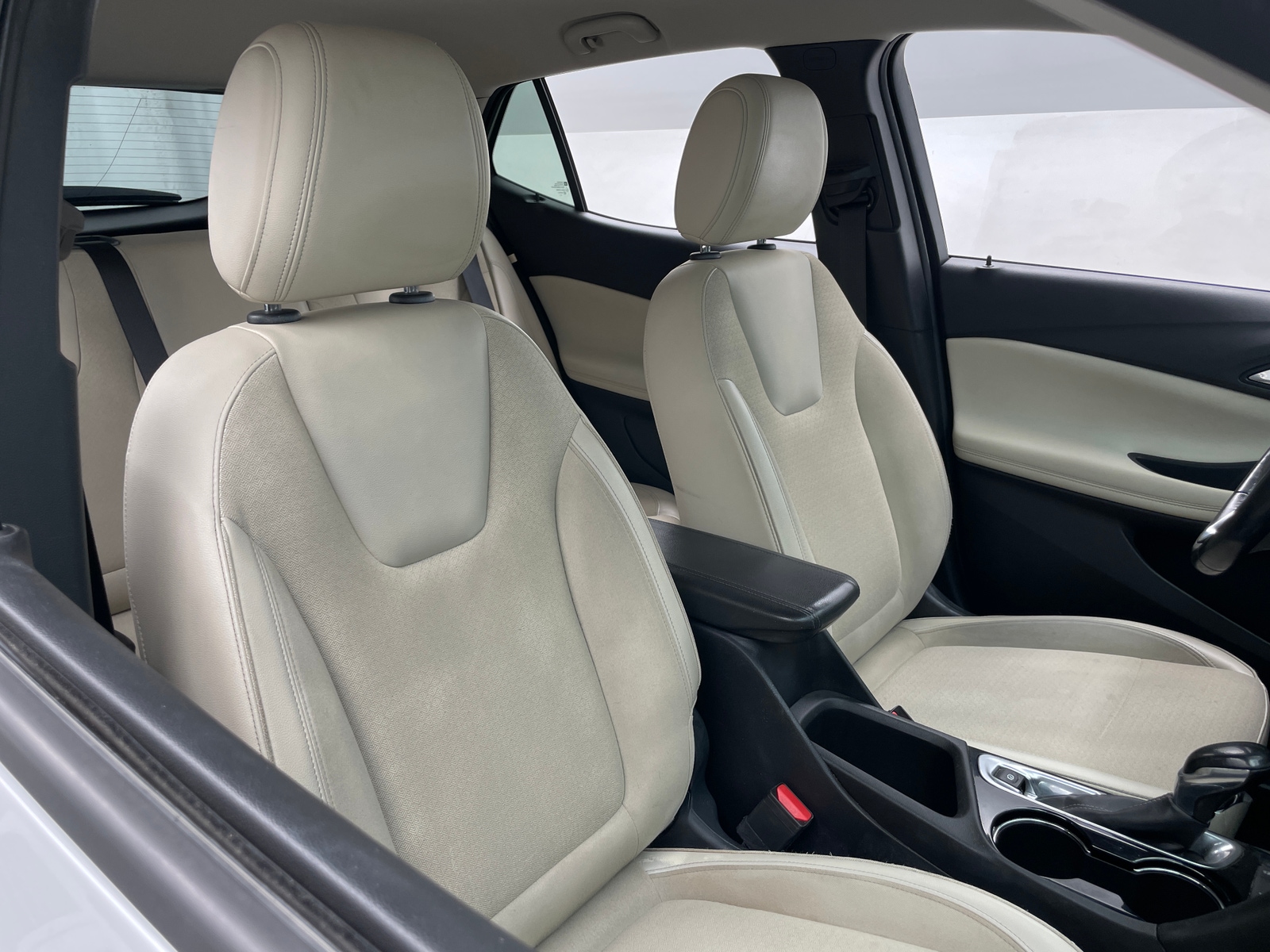 Thumbnail: 2020 Buick Encore GX - 2