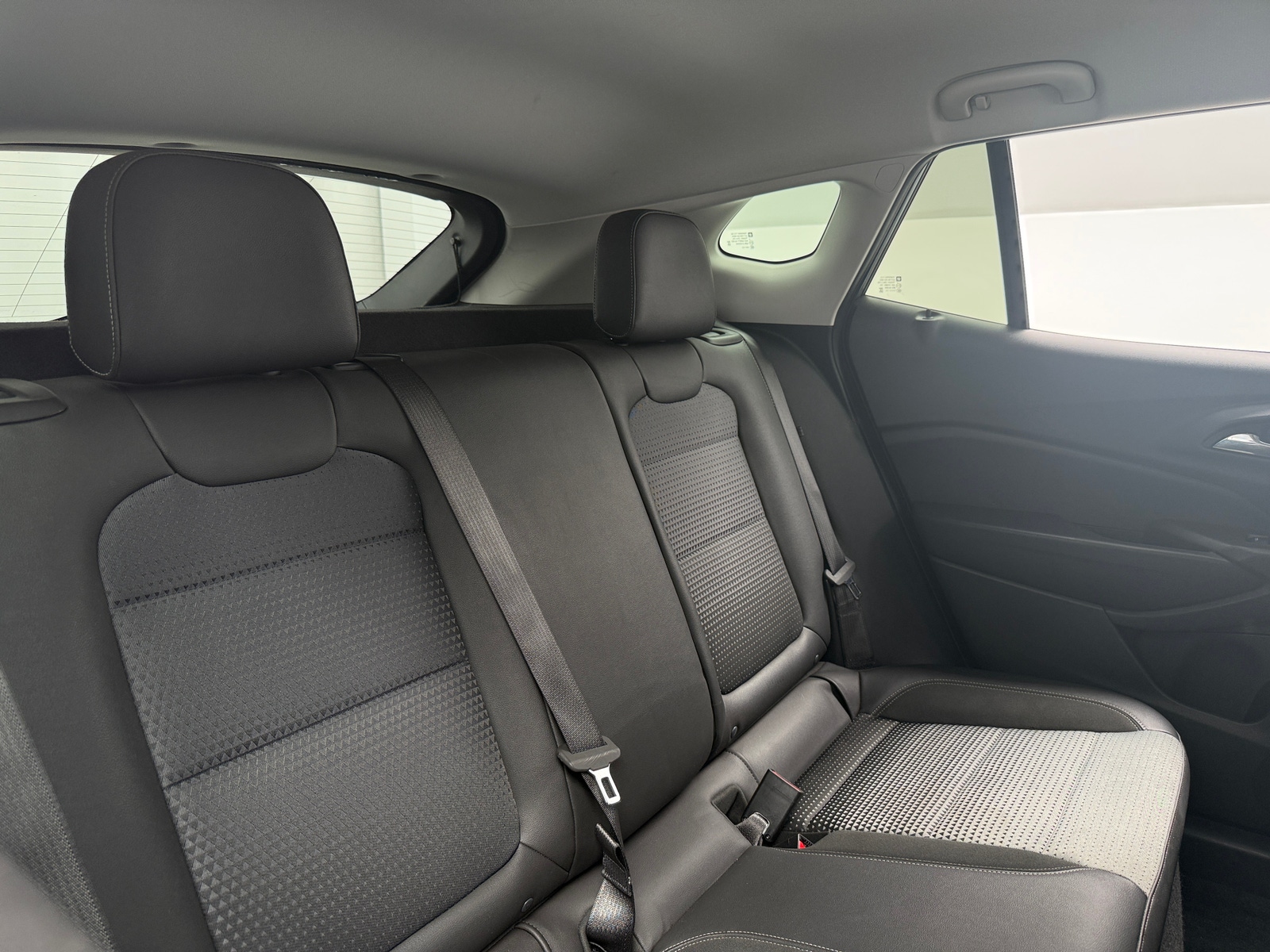 Thumbnail: 2025 Chevrolet Trax - 6