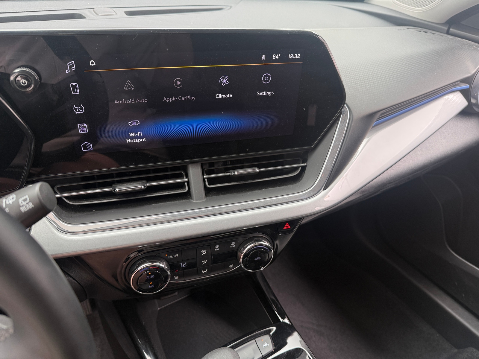 Thumbnail: 2025 Chevrolet Trax - 4