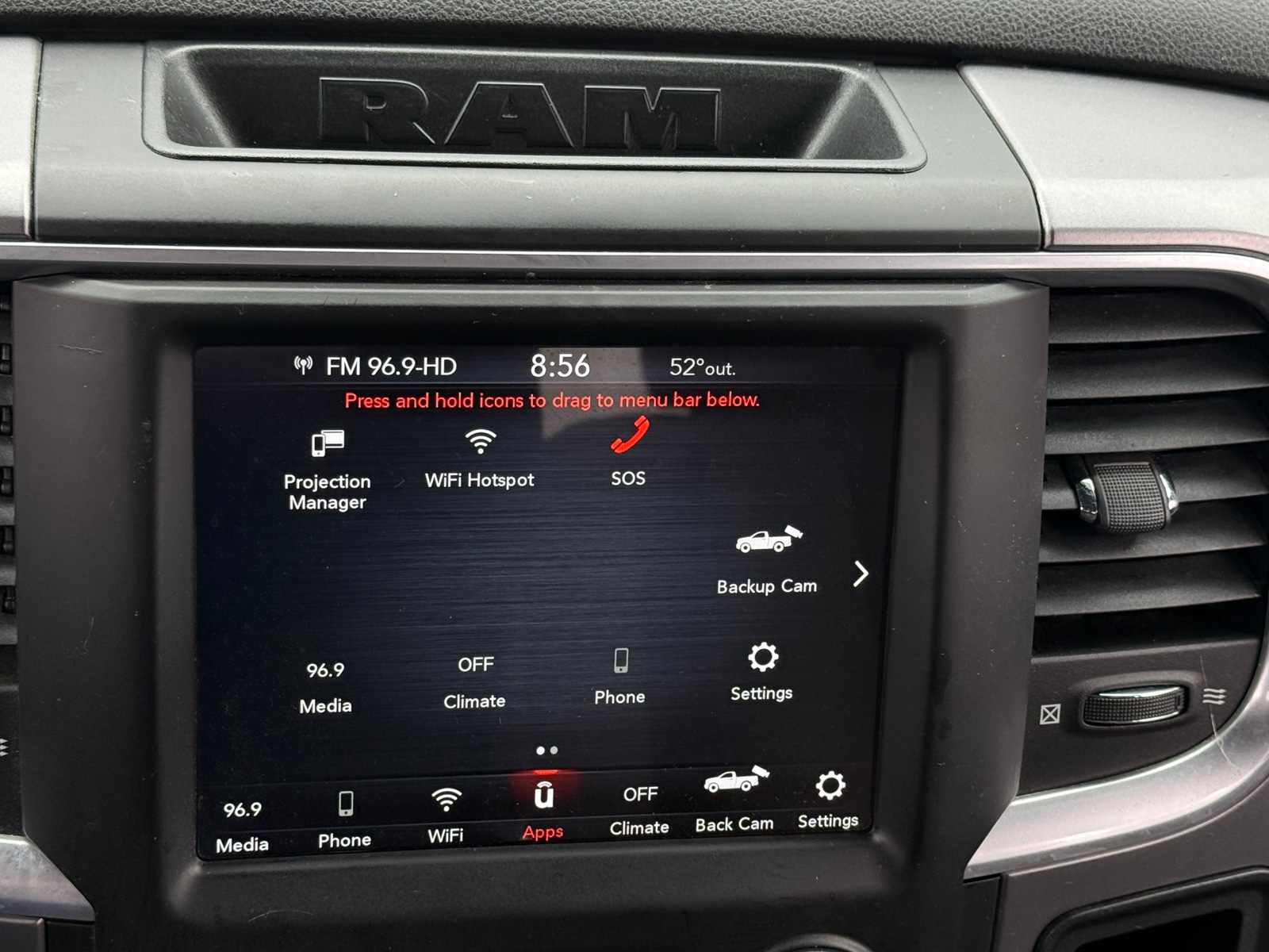 Thumbnail: 2021 RAM 1500 Classic - 4