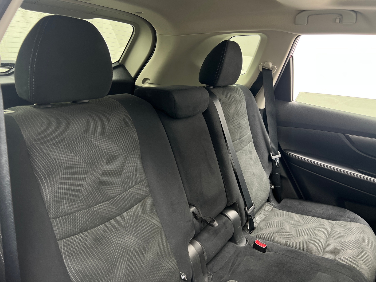 Thumbnail: 2015 Nissan Rogue - 6