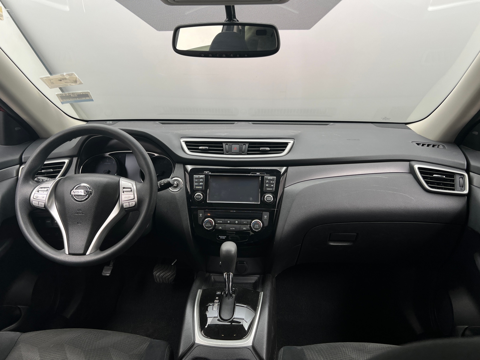 Thumbnail: 2015 Nissan Rogue - 3