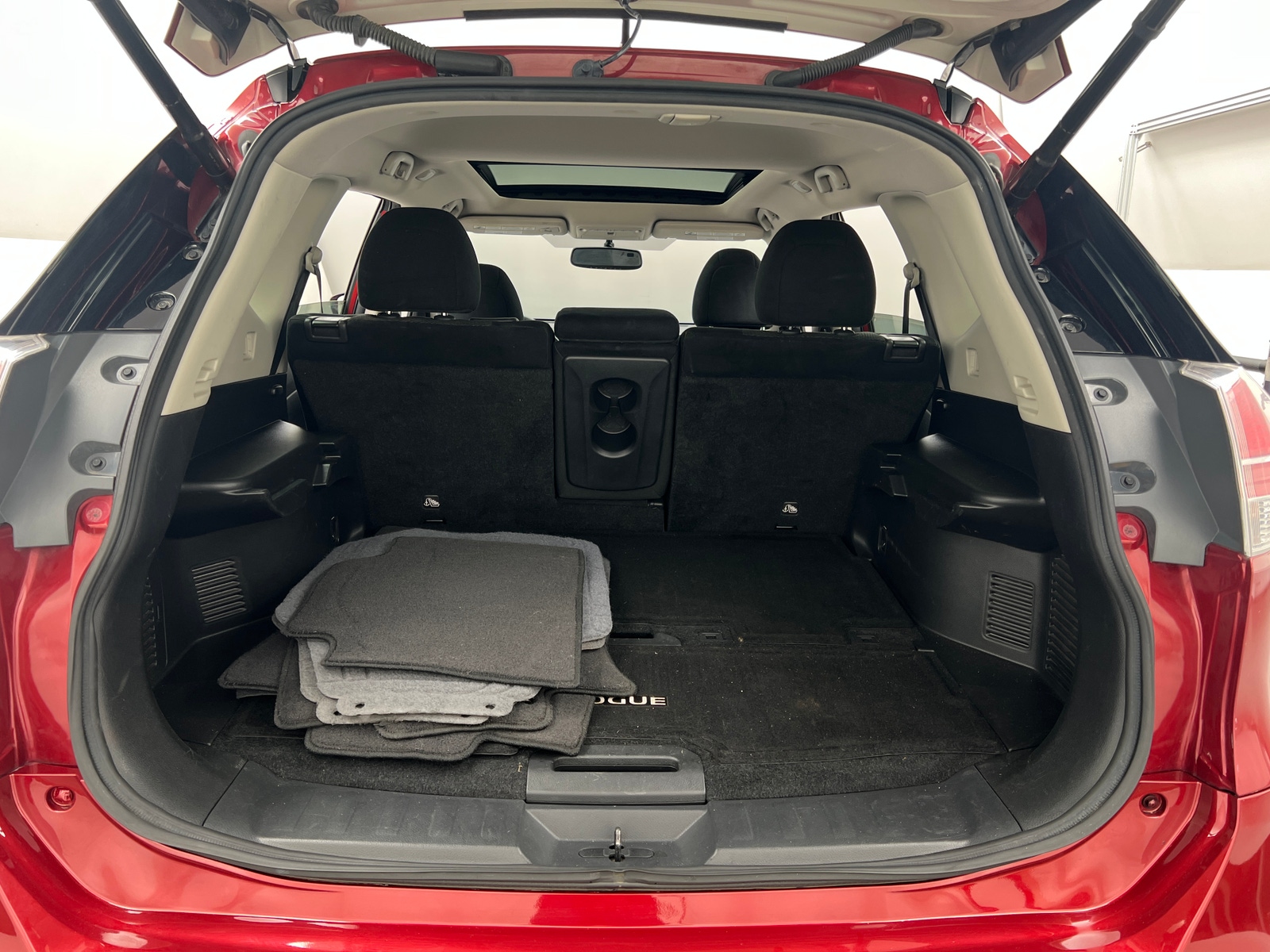 Thumbnail: 2015 Nissan Rogue - 7