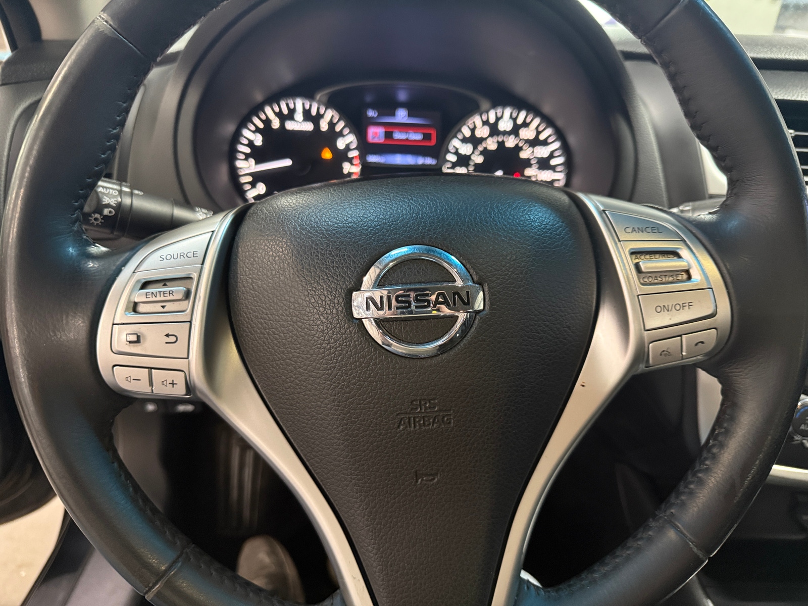 Thumbnail: 2017 Nissan Altima - 5