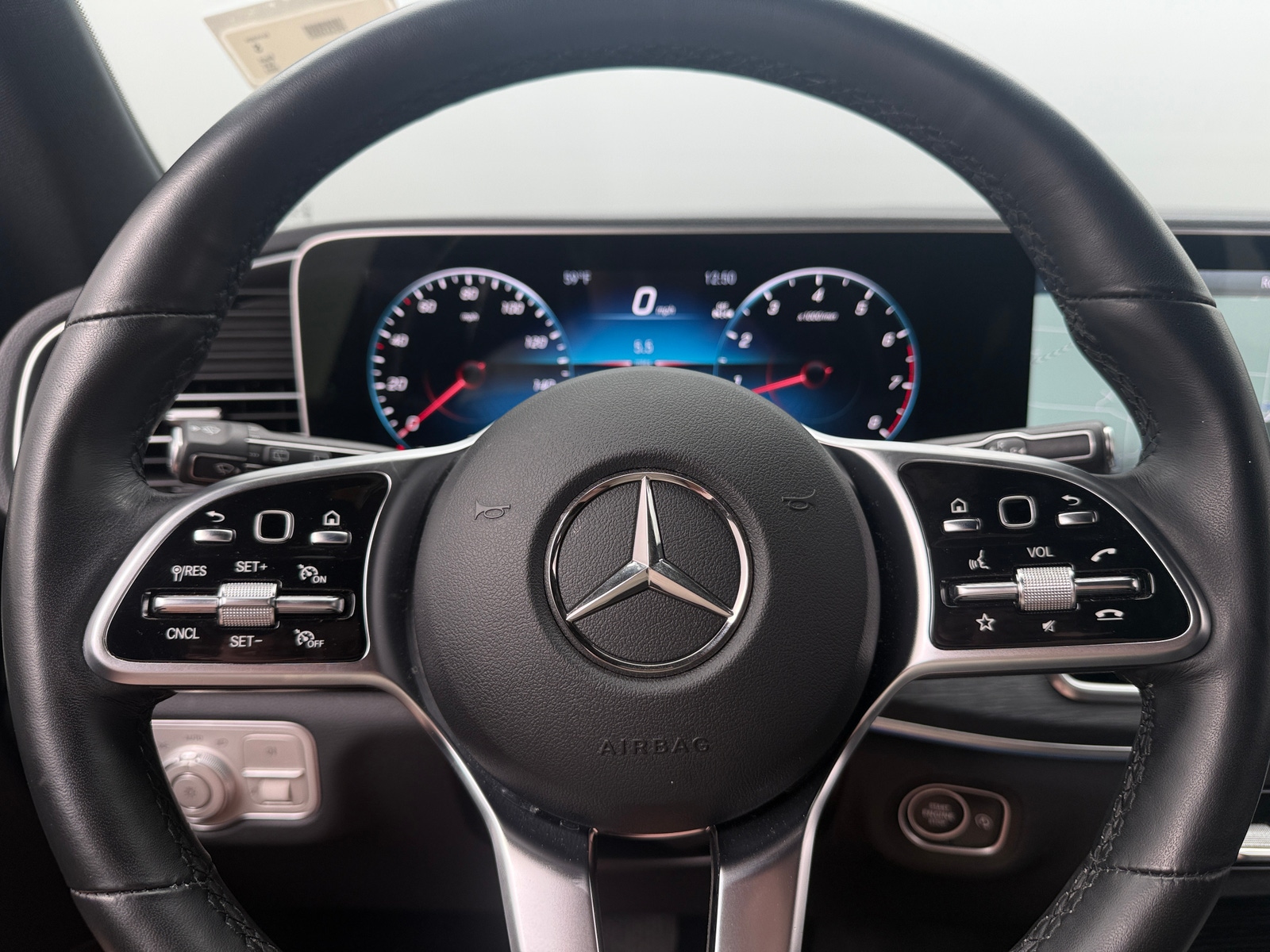 Thumbnail: 2023 Mercedes-Benz GLE - 4