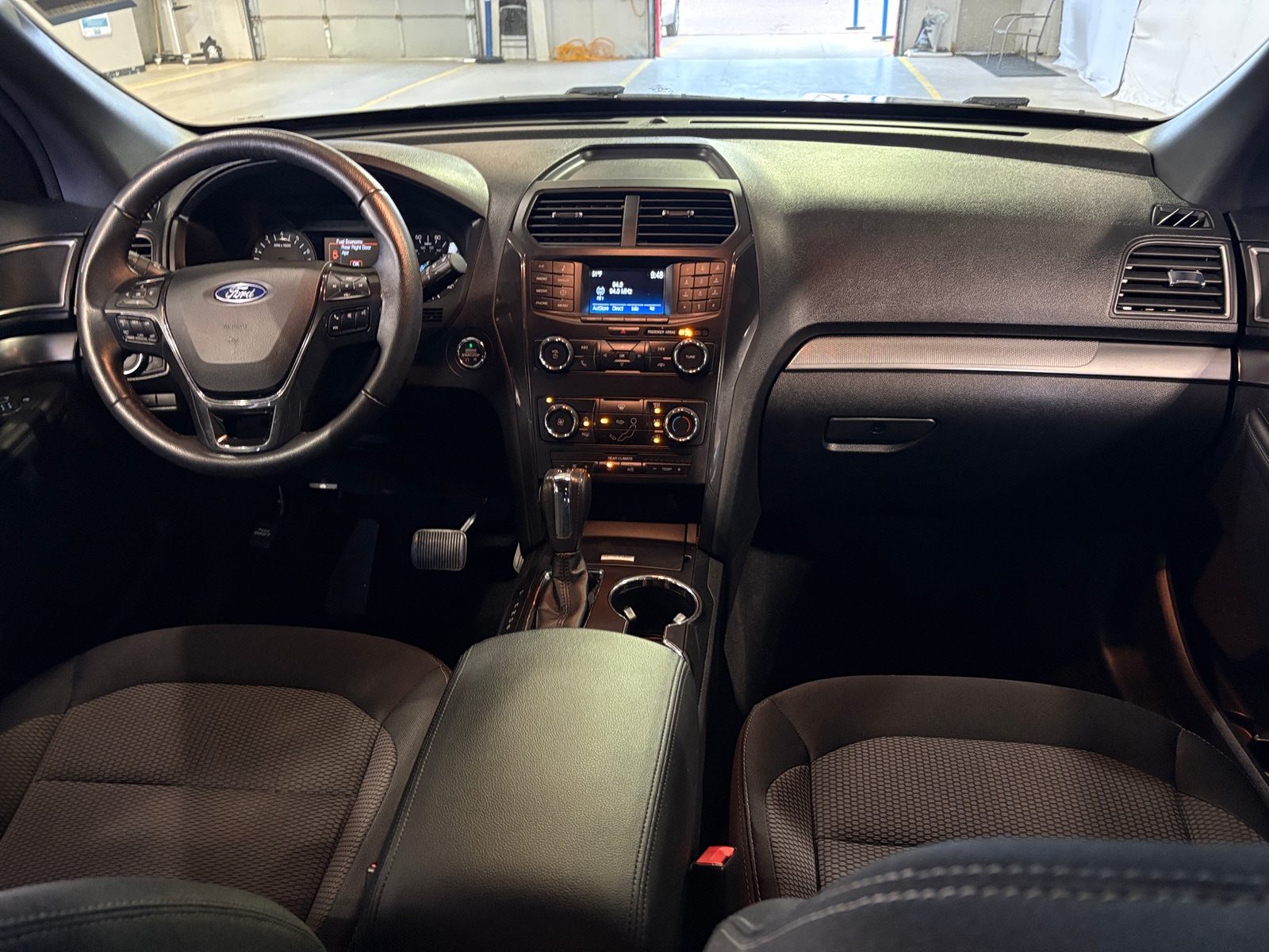 Thumbnail: 2018 Ford Explorer - 3