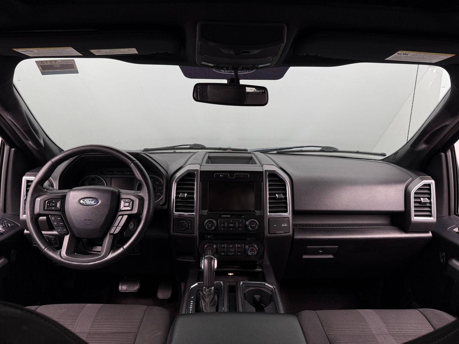 Thumbnail: 2015 Ford Econoline - 3