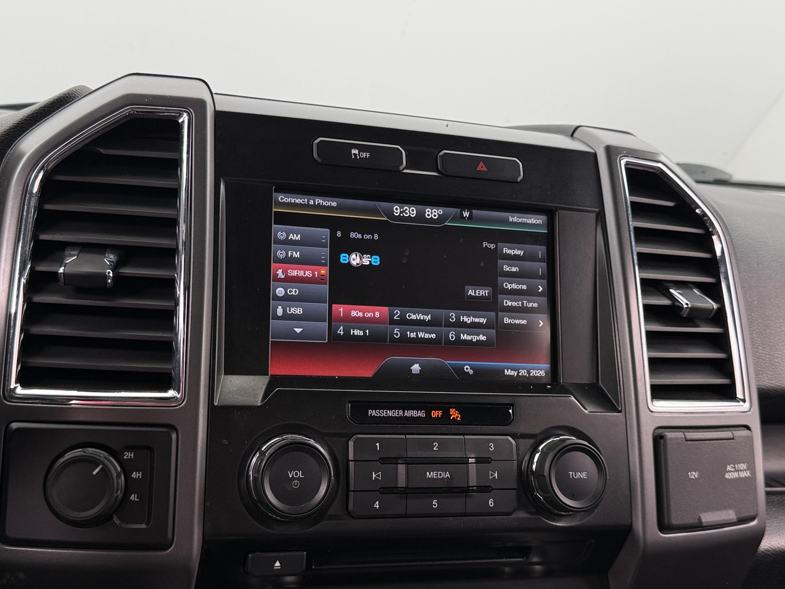 Thumbnail: 2015 Ford Econoline - 4