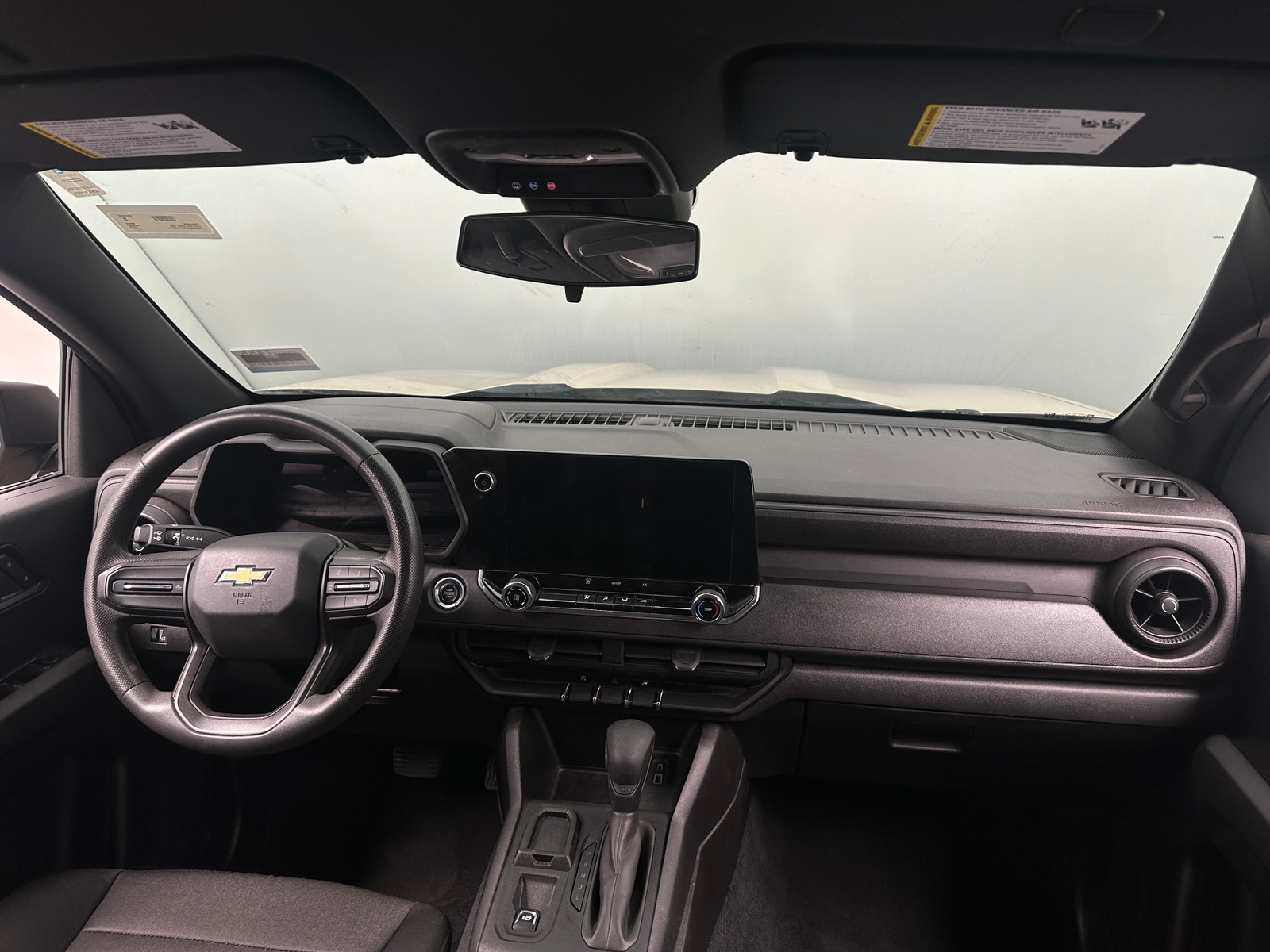 Thumbnail: 2023 Chevrolet Colorado - 3