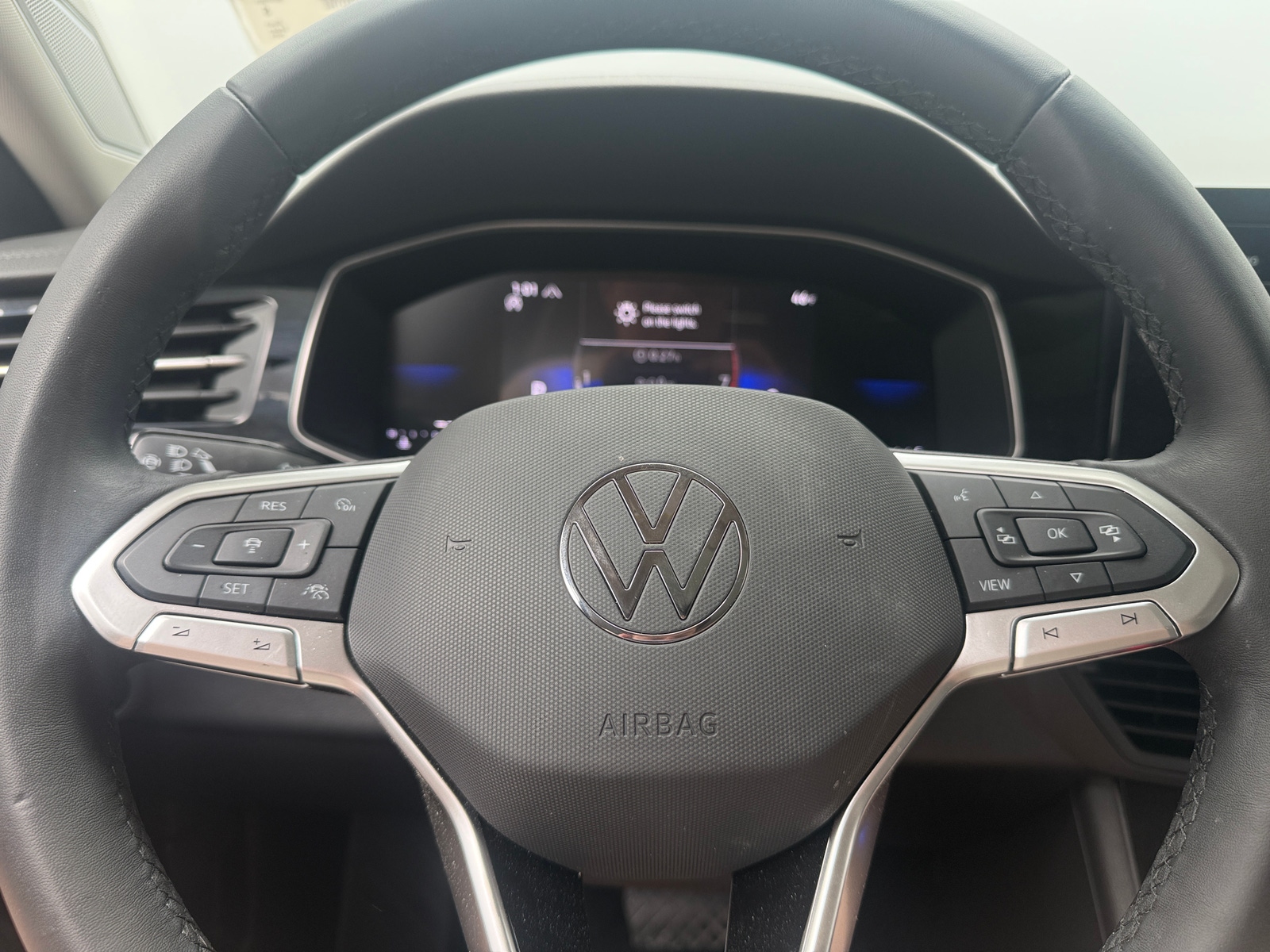 Thumbnail: 2025 Volkswagen Jetta - 4