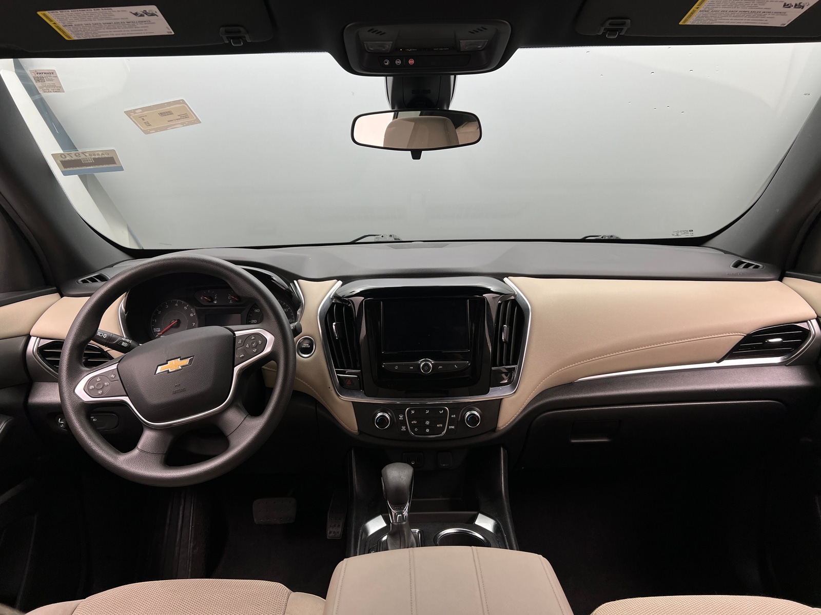 Thumbnail: 2023 Chevrolet Traverse - 3