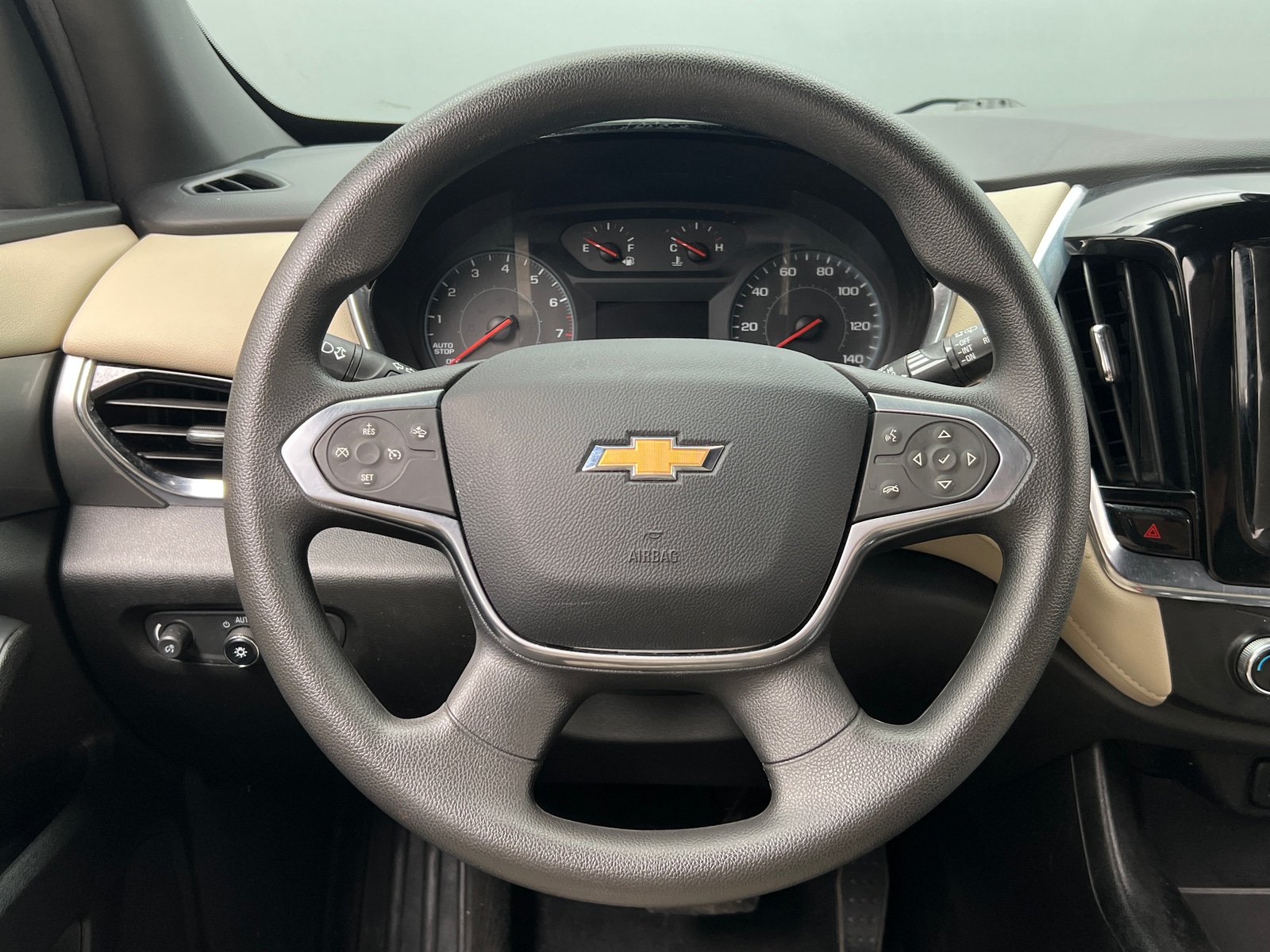 Thumbnail: 2023 Chevrolet Traverse - 5