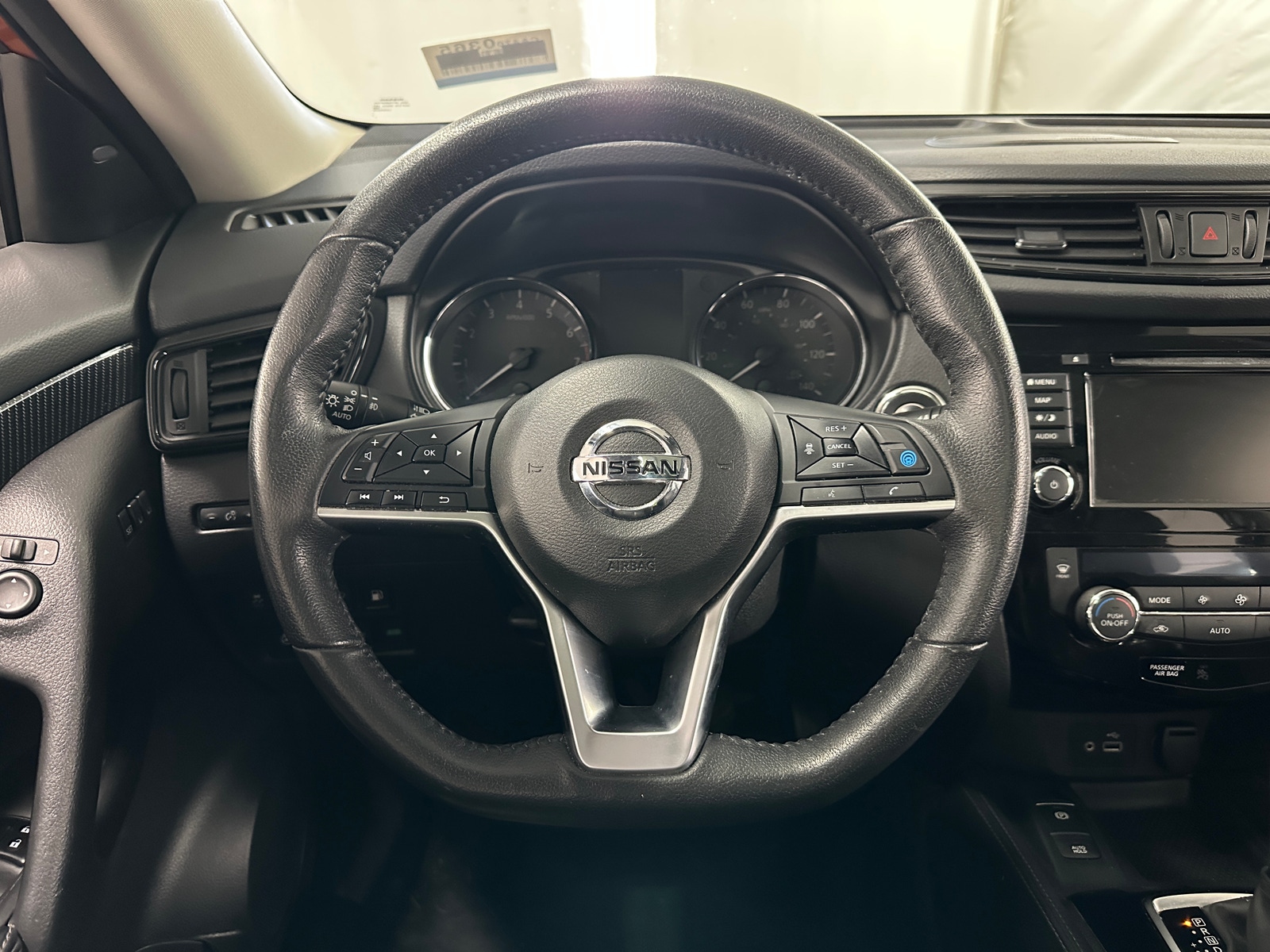 Thumbnail: 2019 Nissan Rogue - 4