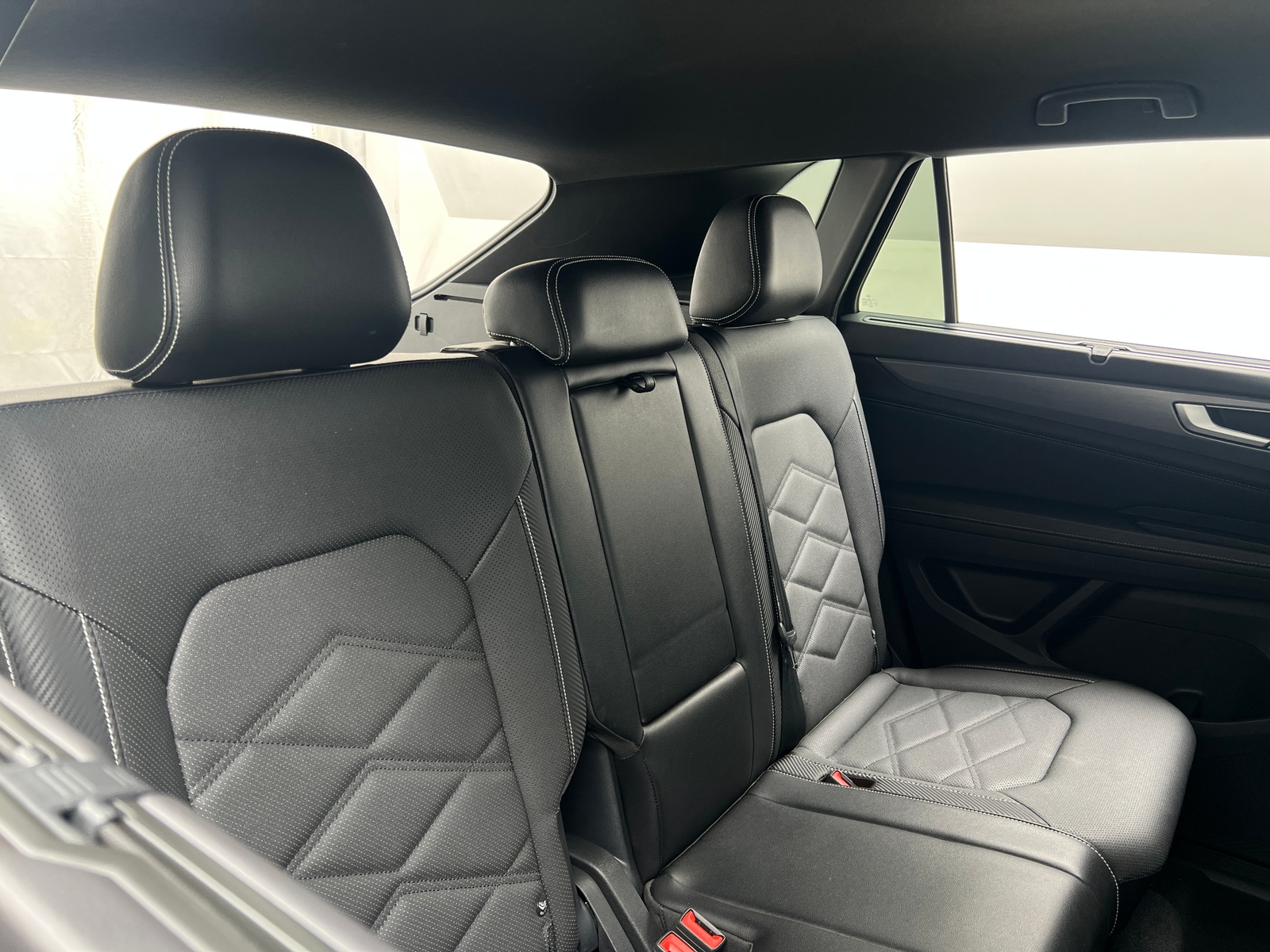 Thumbnail: 2024 Volkswagen Atlas - 5
